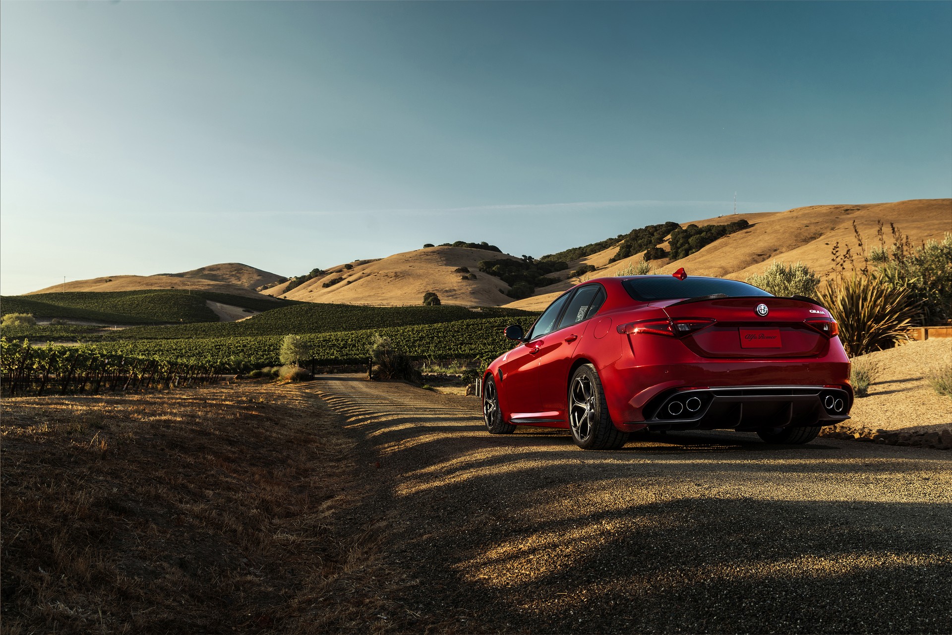 2019-Alfa-Romeo-Giulia-48 2019 Alfa Romeo Giulia Gains New Styling Packages, Additional Equipment