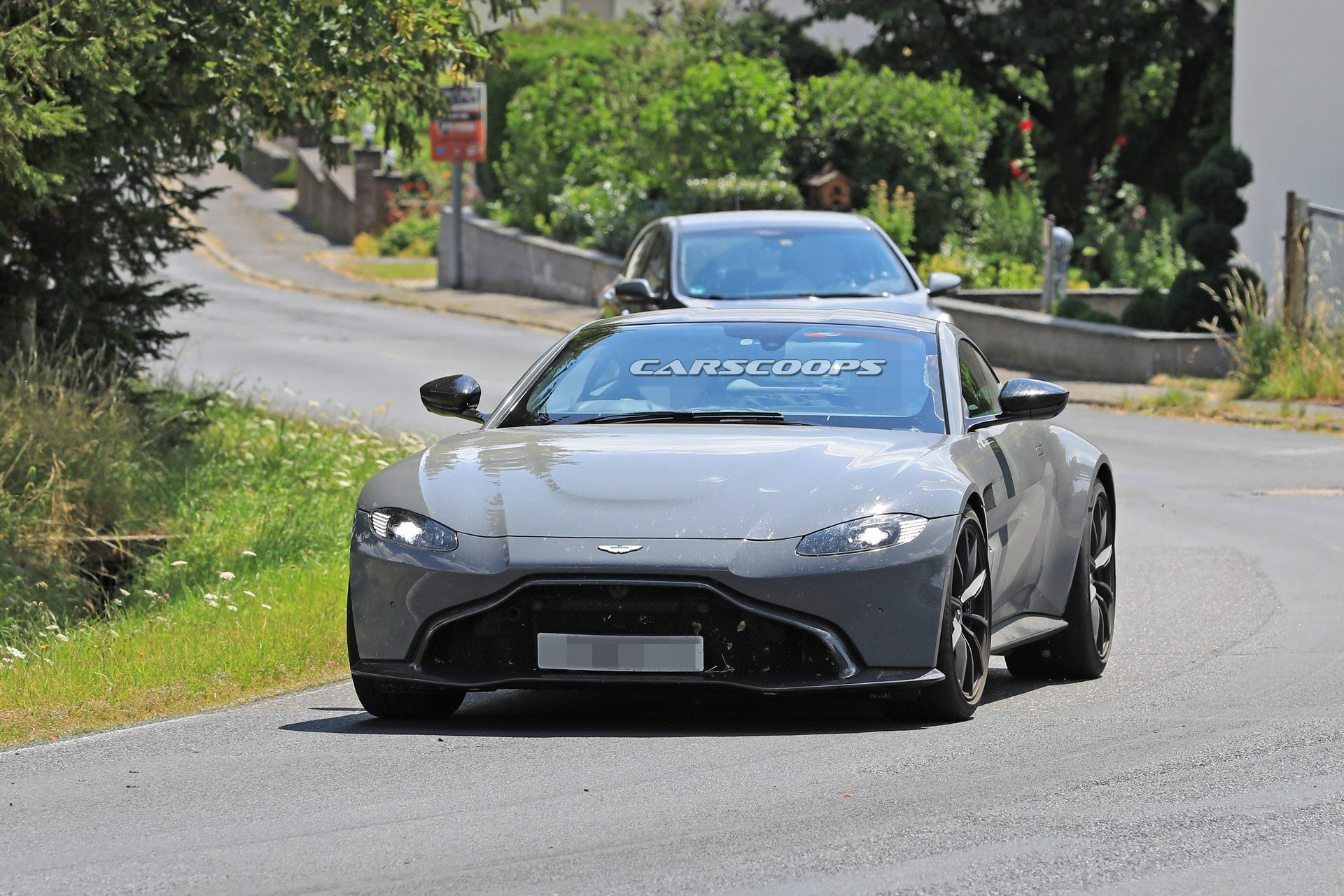 Aston-Martin-Vantage-S-3 Aston Martin Vantage S Spied With Beefier Brakes And A Four-Tailpipe Exhaust