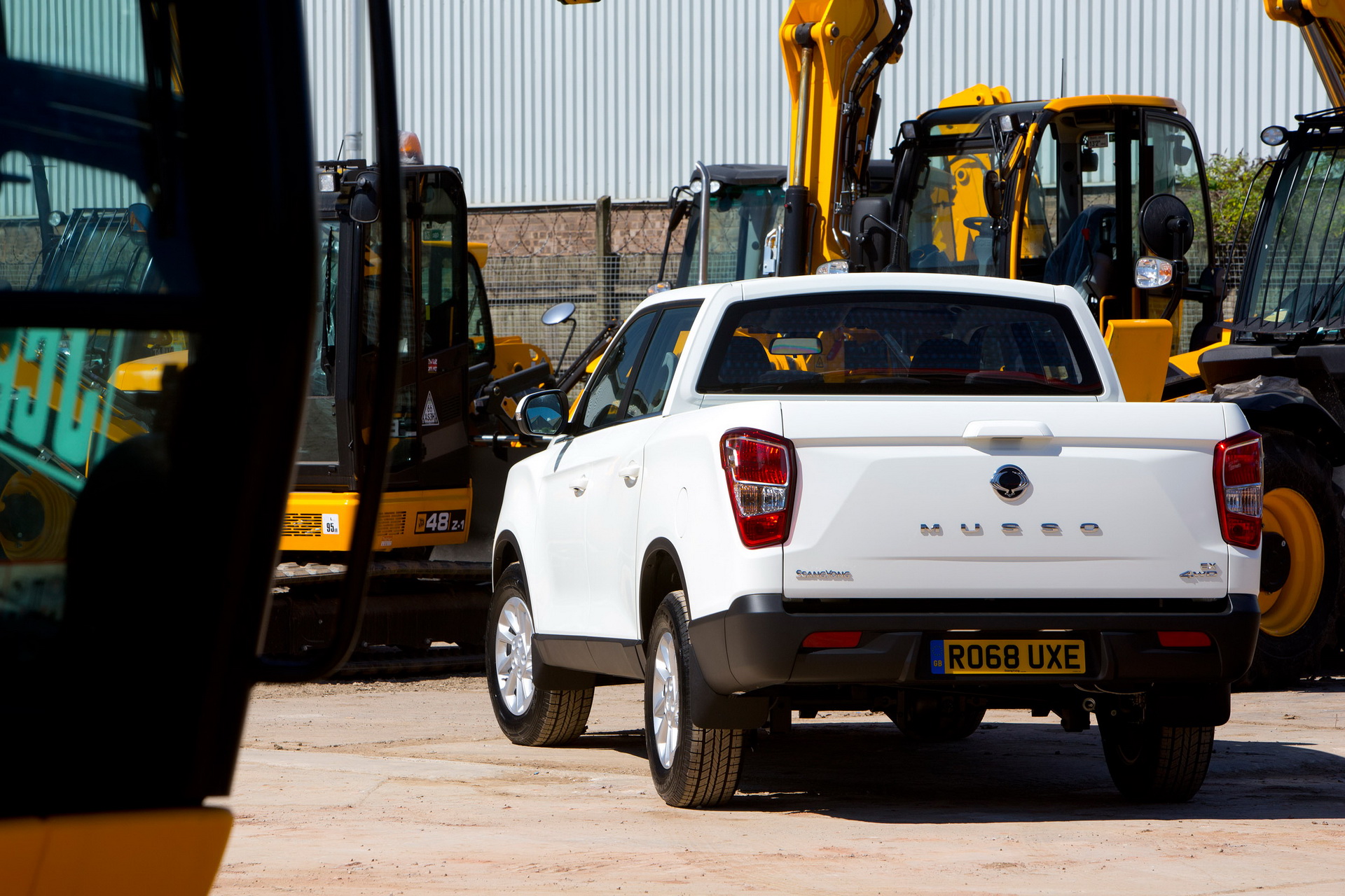 Ssangyong-Musso--Pickup-11 New Ssangyong Musso Pickup Priced From £19,995* In The UK