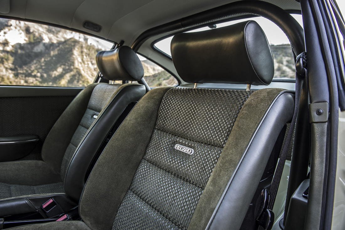 43-singer-911-norway-1100x732 Start Your Week Off Right With 100+ Photos Of Singer Porsche Porn