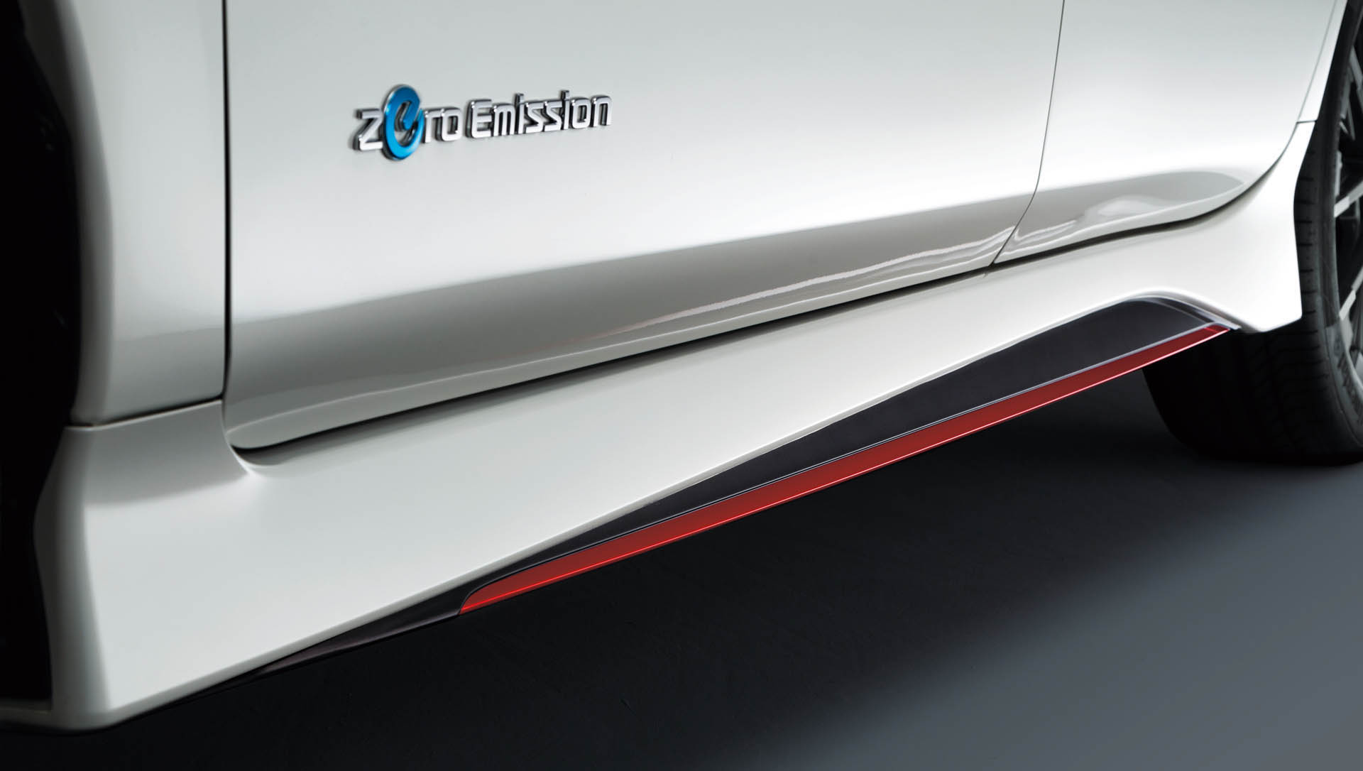 nissan-leaf-nismo-08 Nissan Leaf Nismo Finally Released…. But Only For Japan