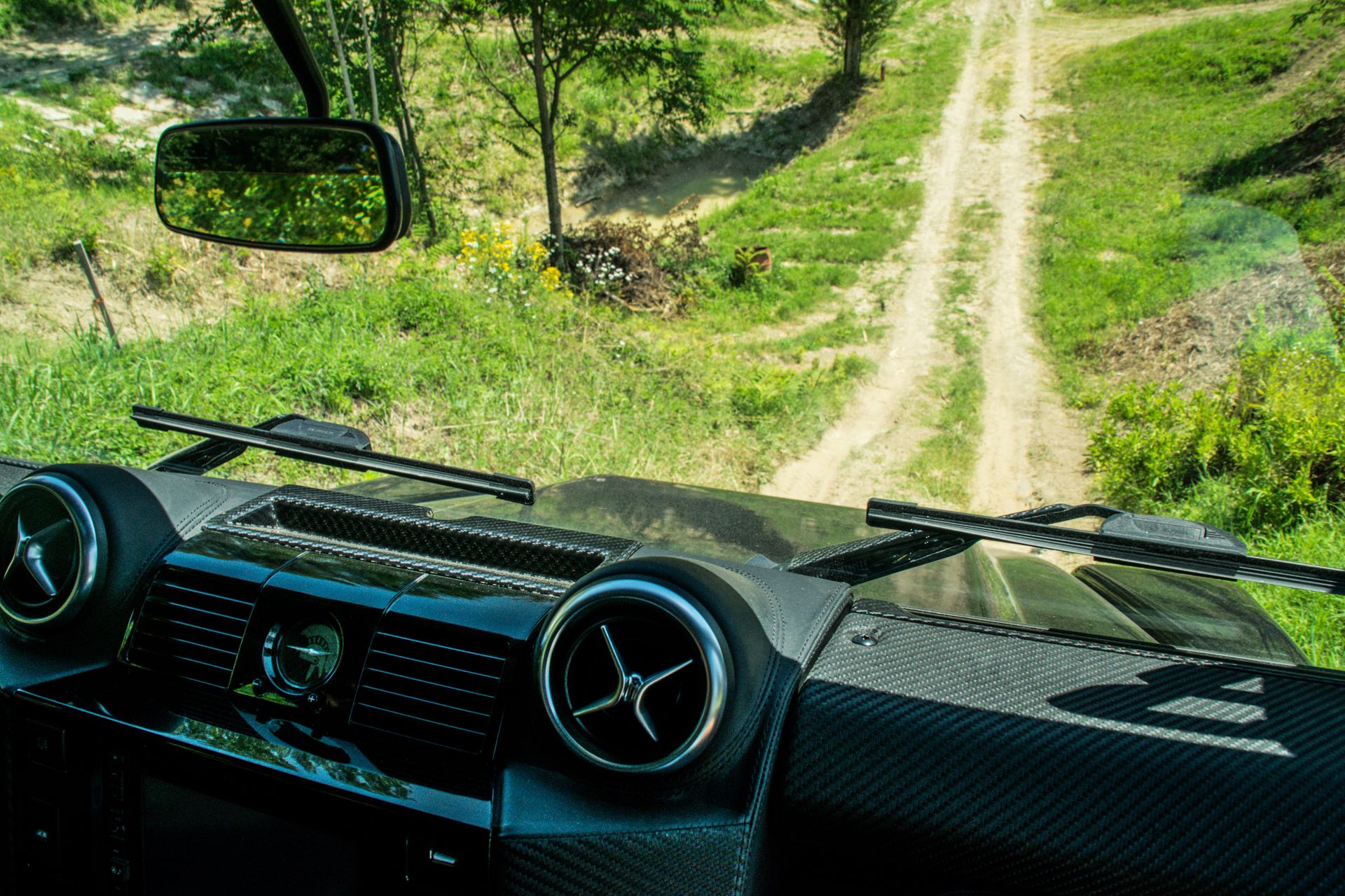 Ares-Design-Land-Rover-Defender-2 We Drive Ares Design’s Defender: A Half Beauty, Half Beast Coachbuilt Land Rover