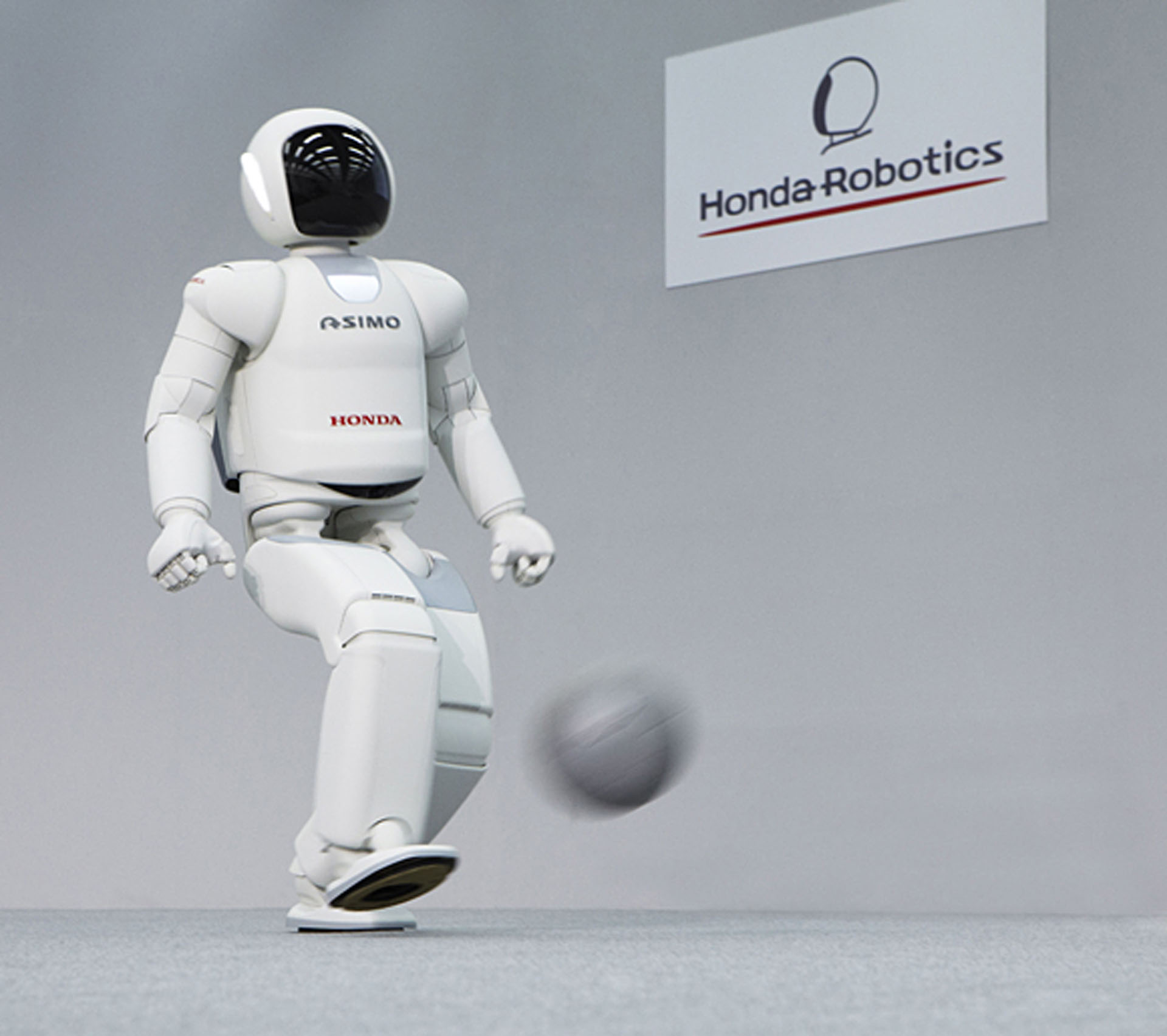 HondaÕs humanoid robot ASIMO Honda Says Goodbye To Asimo – But Not Its Underlying Technologies