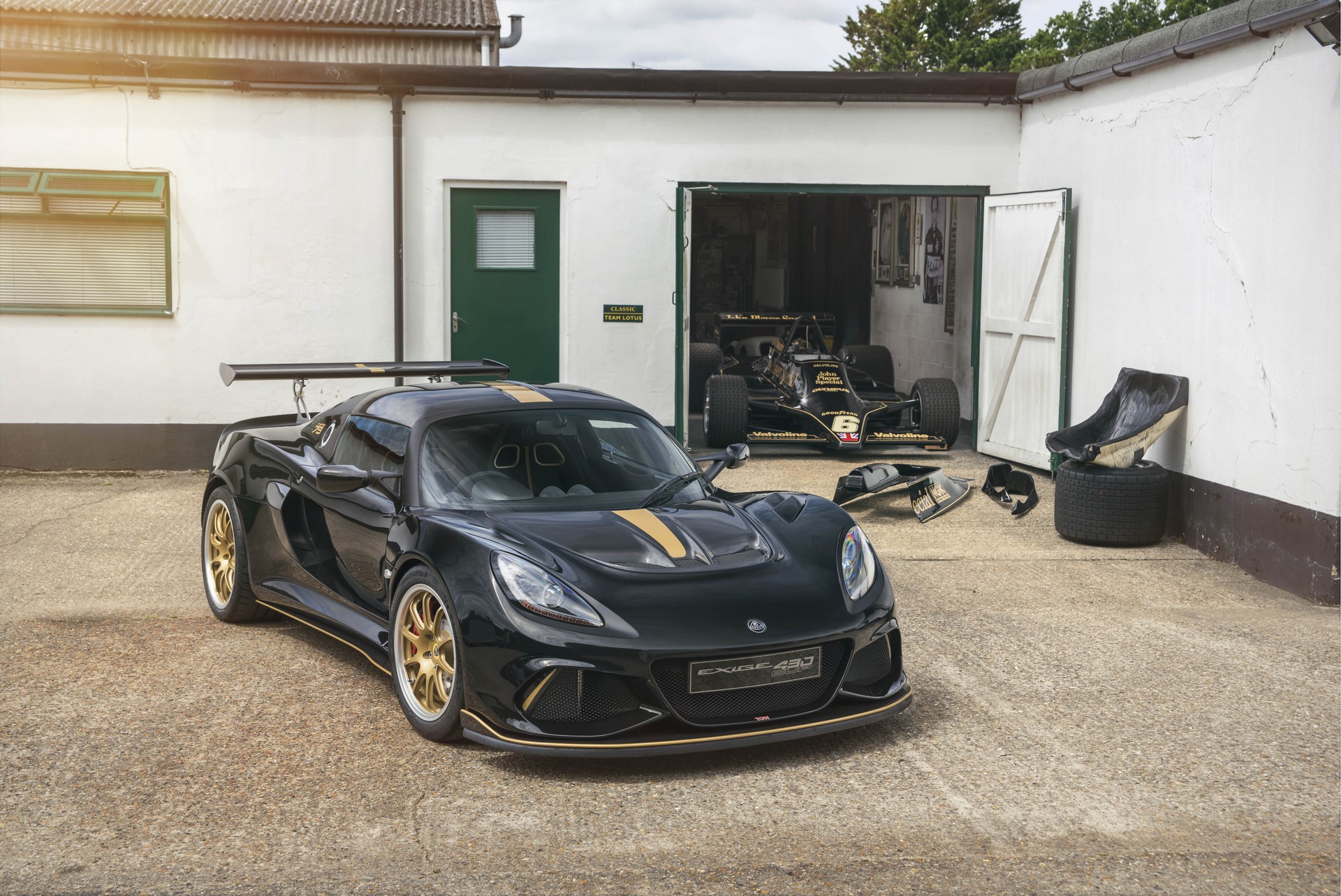 Lotus-Exige-Special-Eidition-4 Lotus Pays Tribute To Award Winning Racers With Special Exige Cups