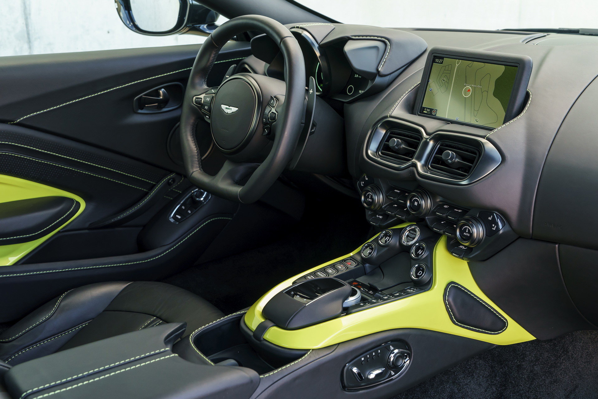 Aston_Martin_V8_Vantage_AML_1_13 Aston Martin To Introduce Manual Vantage This Time Next Year