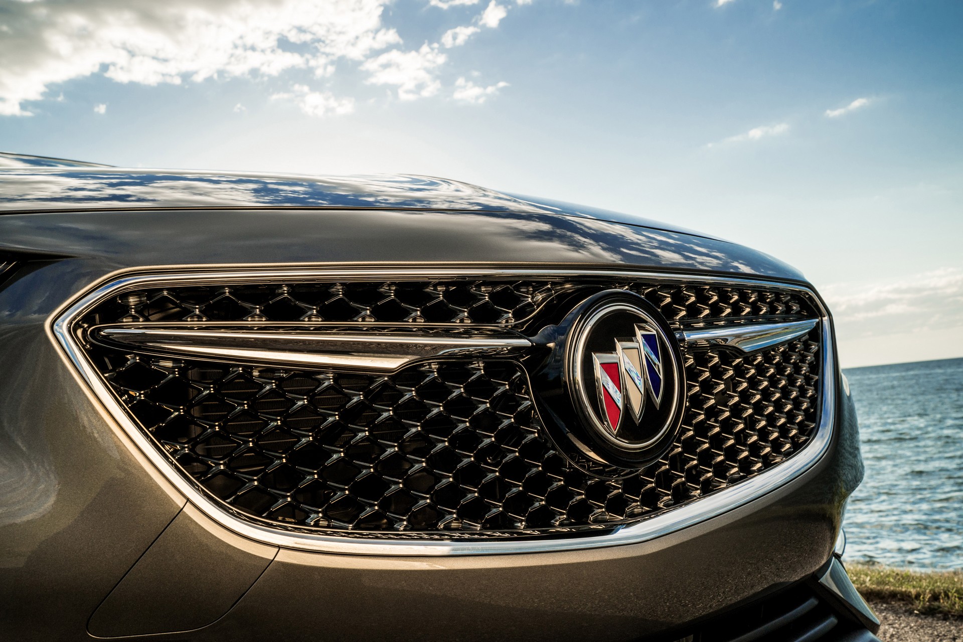 Buick Regal Avenir-12 2019 Buick Regal Avenir Debuts With Upscale Styling And New Technology