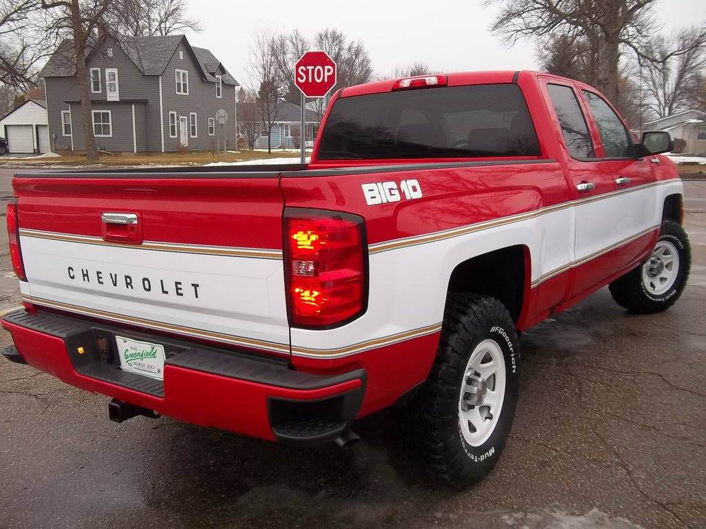 blake-greenfield-chevy-silverado-05 Minnesota Dealer Makes Its Own Deliciously Retro Chevy Trucks