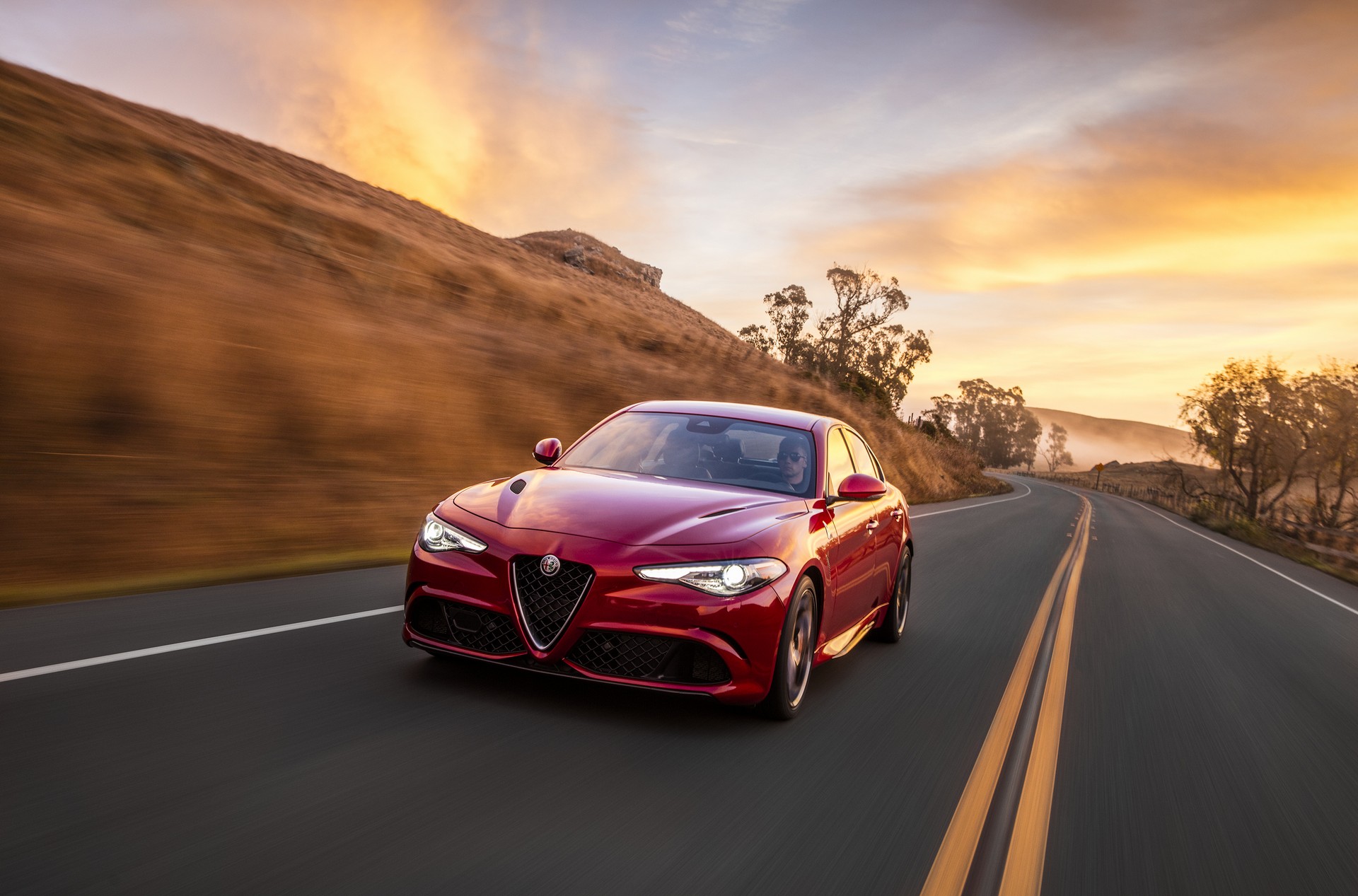 2019-Alfa-Romeo-Giulia-21 2019 Alfa Romeo Giulia Gains New Styling Packages, Additional Equipment