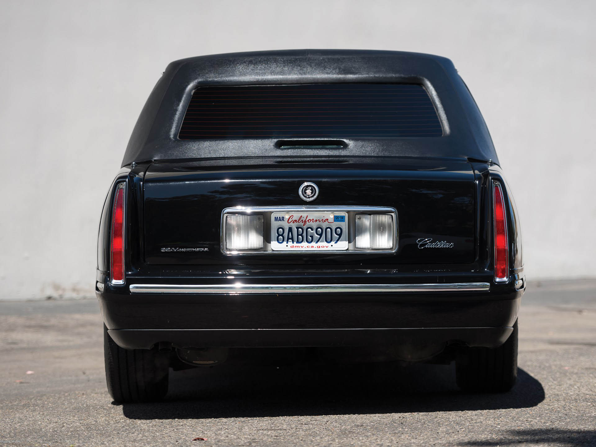 1999-Cadillac-Deville-Presidential-Limousine-05 This One Cadillac Isn’t Worth As Many Dead Presidents As You Might Think