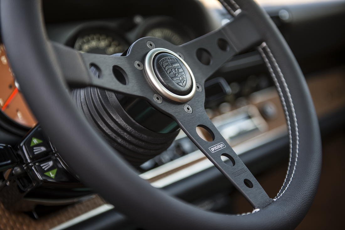 43-singer-911-malibu-1100x732 Start Your Week Off Right With 100+ Photos Of Singer Porsche Porn