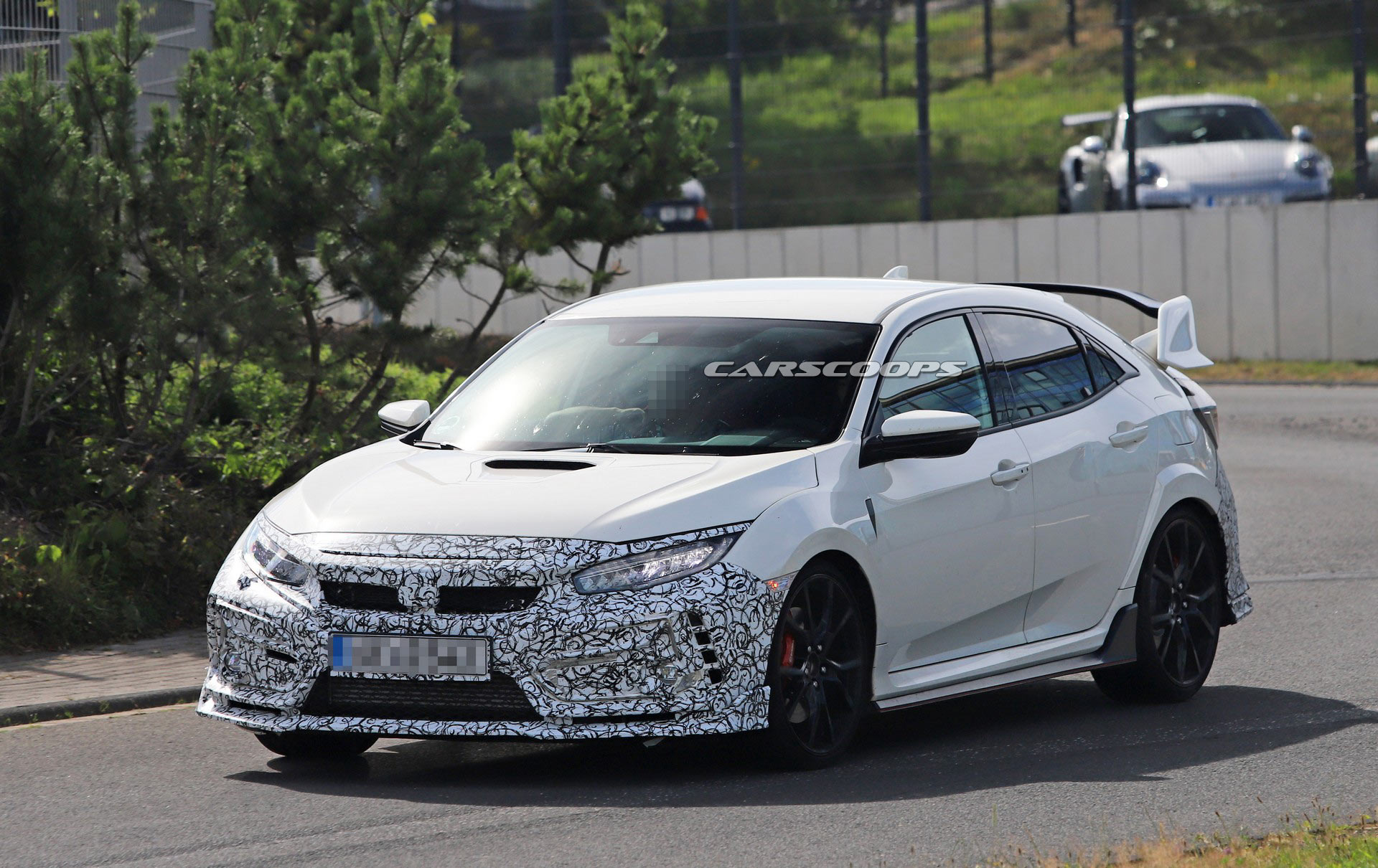 Honda-Civic-Type-R-Facelift-21 2019 Honda Civic Type R Facelift Spied With New Bumpers And Both Small And Large Rear Wing