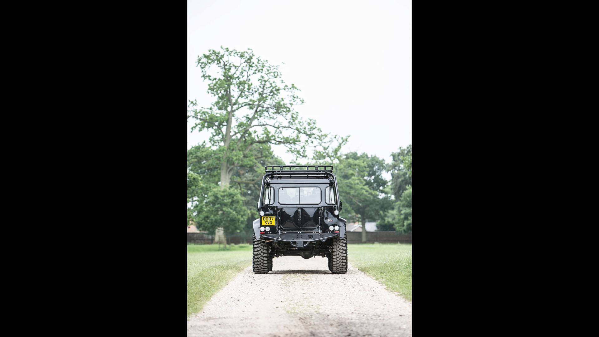 Land-Rover-Defender-James-Bond-Spectre-15 Channel Your Inner James Bond Villain With Land Rover Defender From Spectre