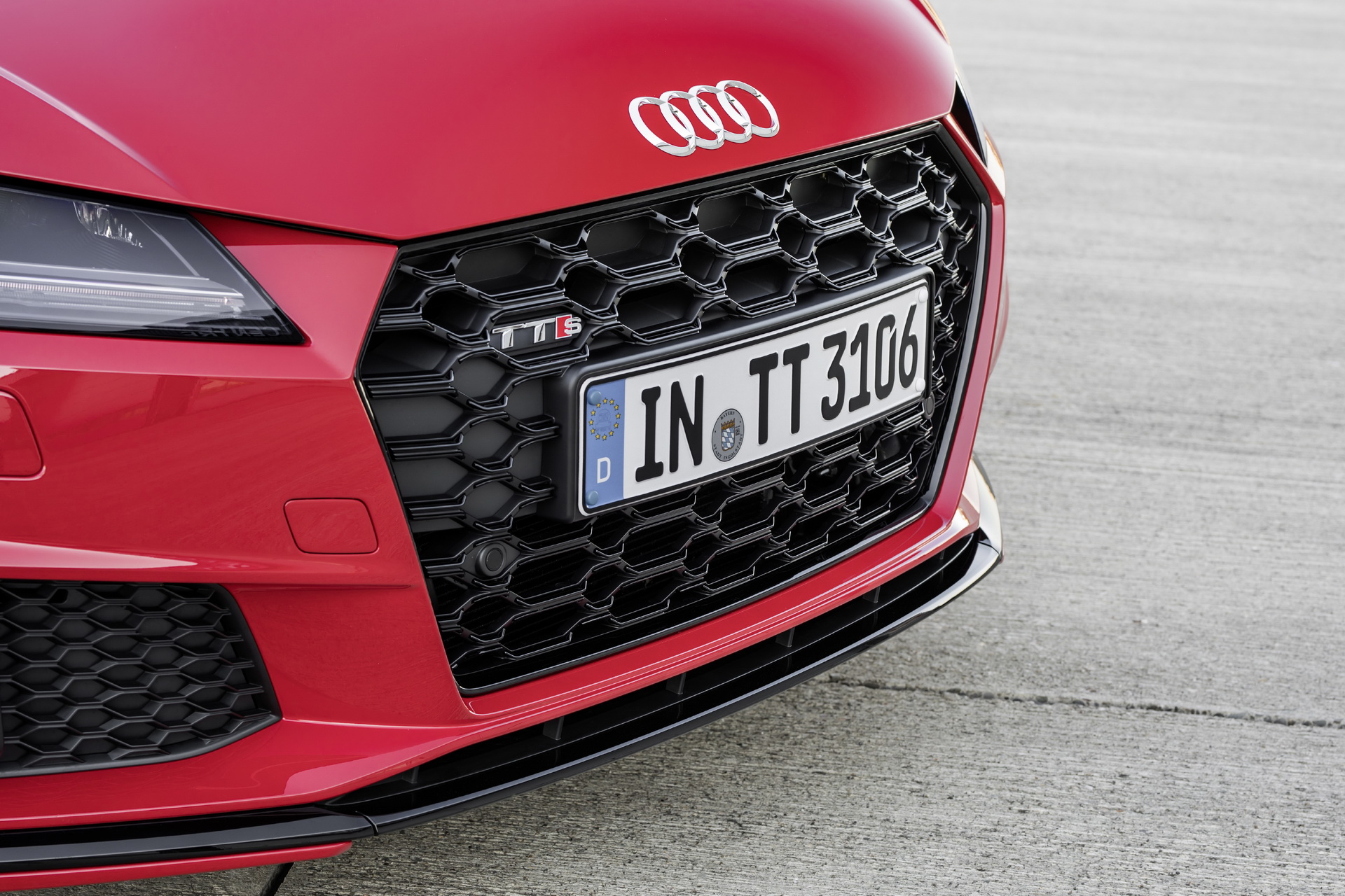 2019-Audi-TT-10 2019 Audi TT Facelift In Detail: Gets Special Anniversary Model, New 2.0lt Turbo Versions