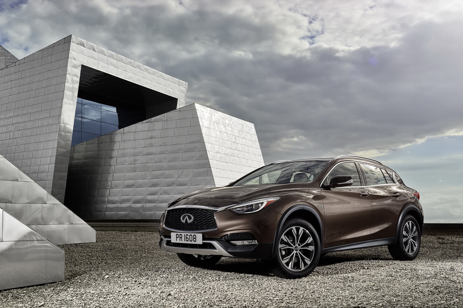 Infiniti-Daimler-Compact-Car-3 Infiniti And Mercedes Cancel Plans For Jointly-Developed Luxury Compact Car