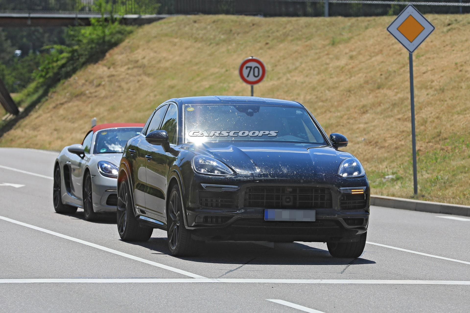 porsche-cayenne-coupe-first-spy-8 2020 Porsche Cayenne Coupe Is Coming For BMW’s X6