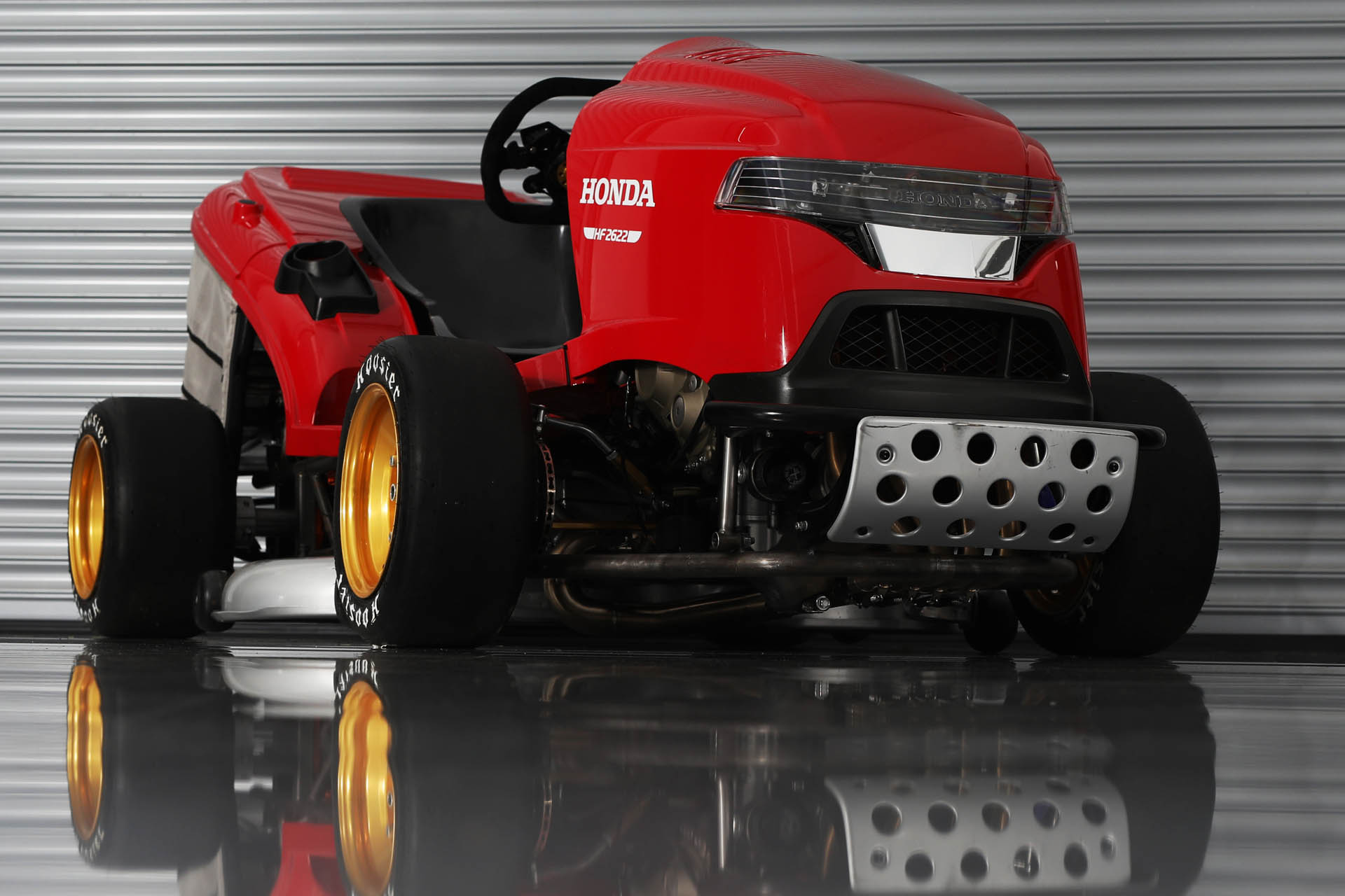 Honda-Mean-Mower-v2-04 Honda’s Mean Mower V2 Powered By CBR1000RR Engine Aims To Crack 150 MPH