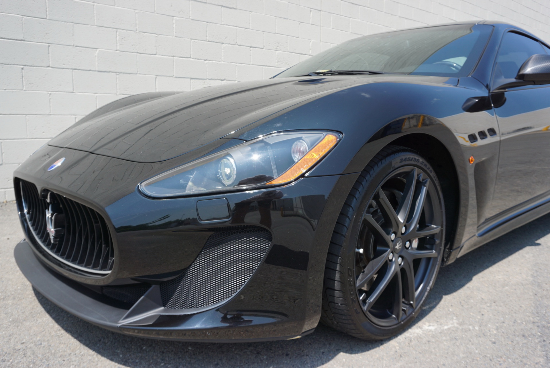 2012-maserati-granturismo-mc-auction-31 2012 Maserati GranTurismo MC Is The Italian Exotic You Might Afford