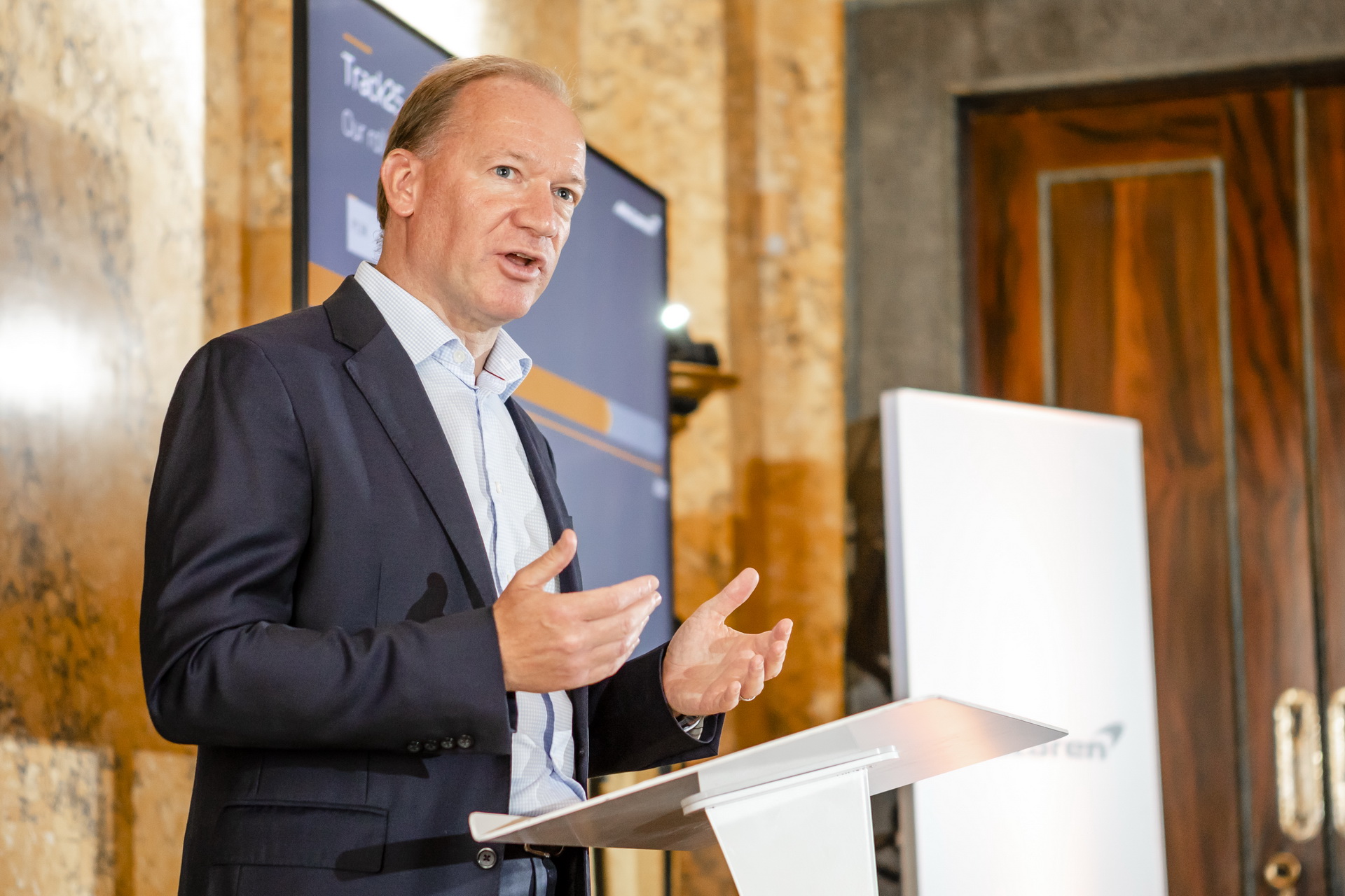 mclaren-18-new-cars-hybrids-2025-plan-1 McLaren To Unveil 18 New Models, Including P1 Successor, Until 2025