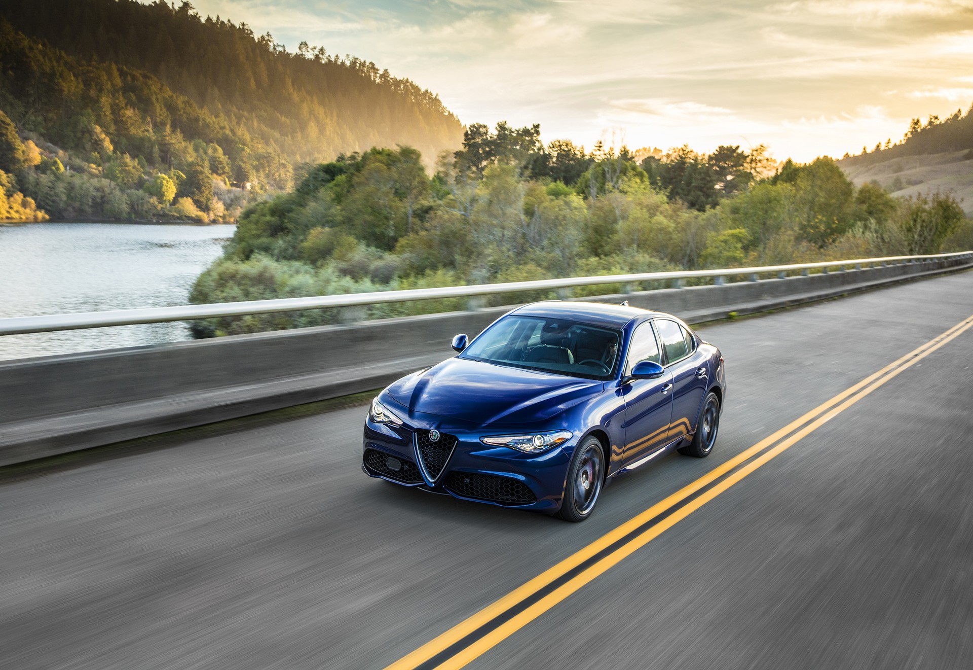 2019-Alfa-Romeo-Giulia-6 2019 Alfa Romeo Giulia Gains New Styling Packages, Additional Equipment