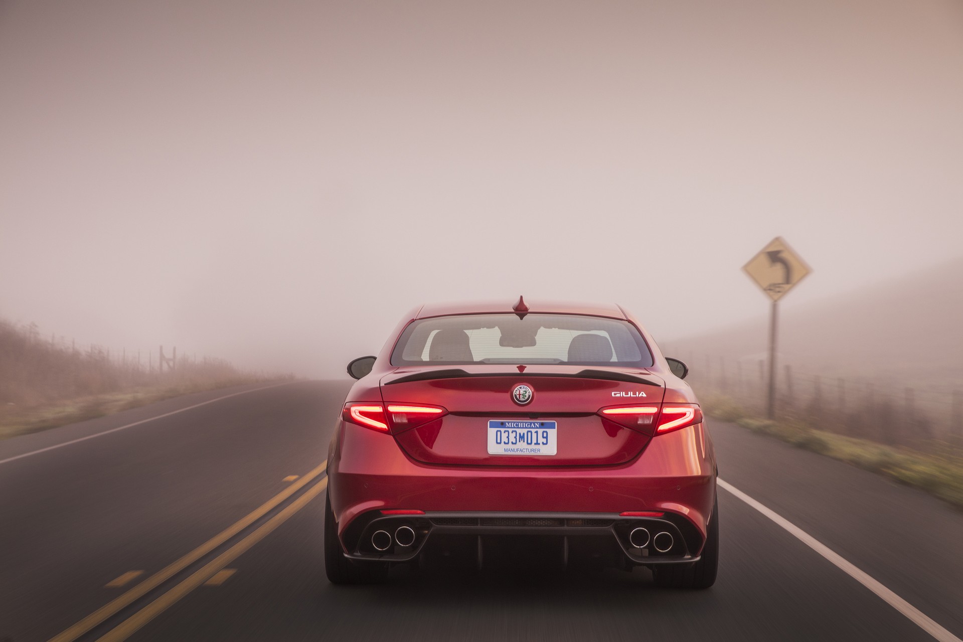 2019-Alfa-Romeo-Giulia-38 2019 Alfa Romeo Giulia Gains New Styling Packages, Additional Equipment