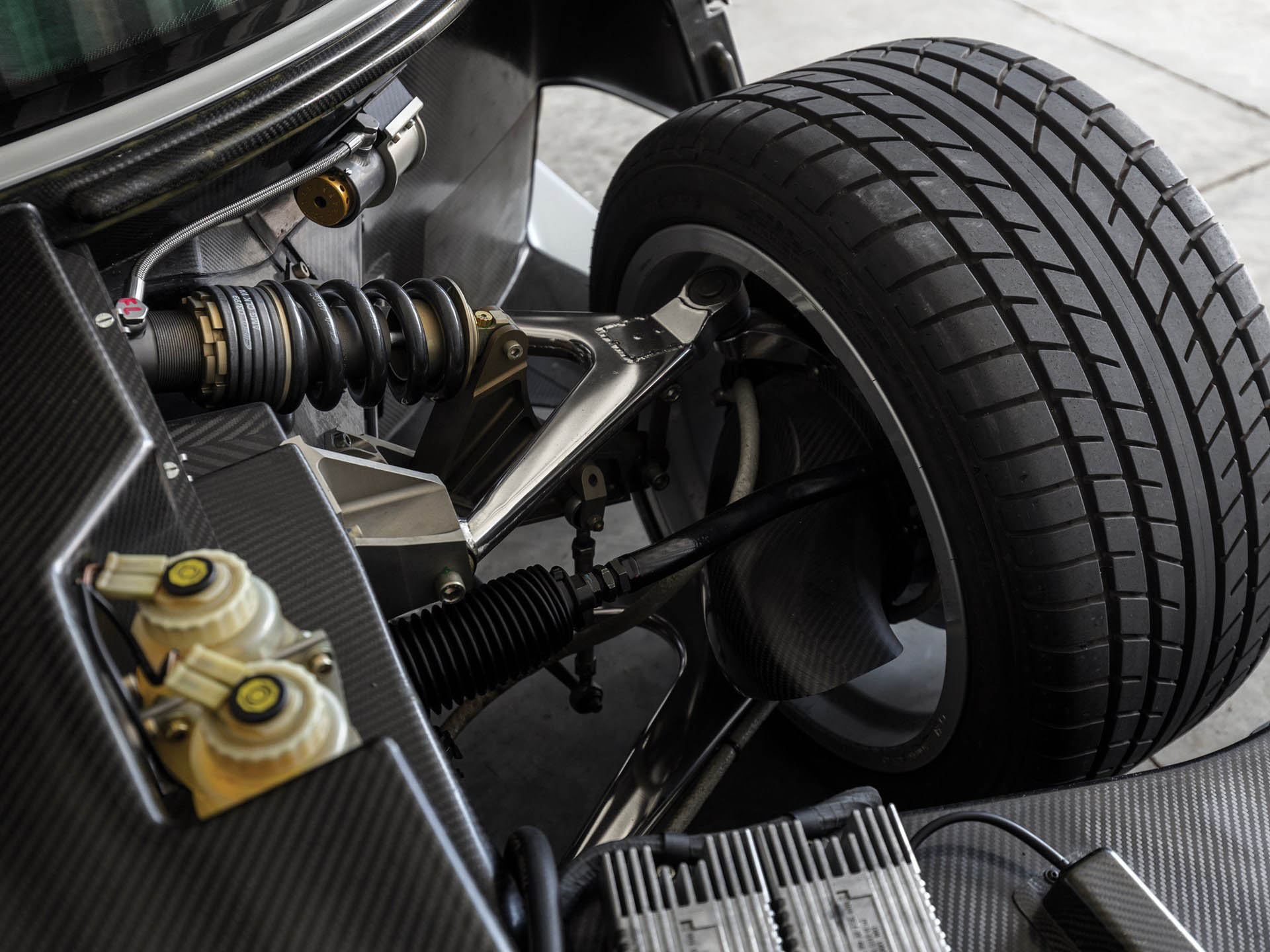 mercedes-clk-gtr-rm-monterey-09 Got A Spare $5 Million? Then You Should Bid On This Mercedes AMG CLK GTR