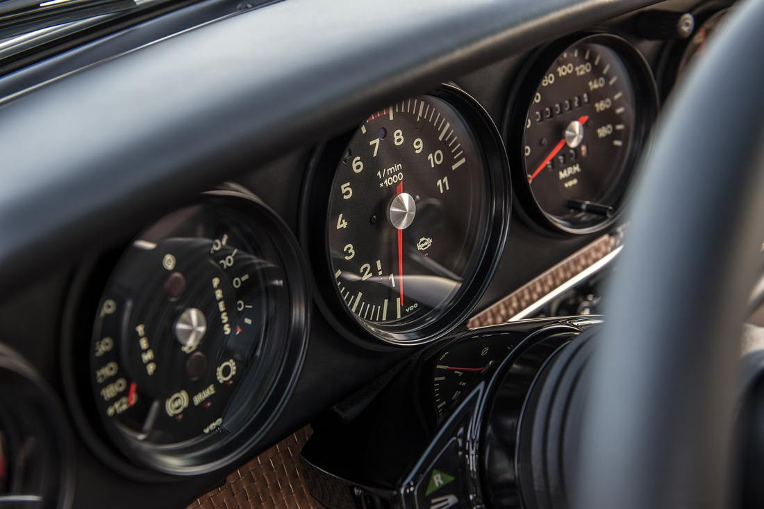 16-singer-911-la-quinta-1100x732 Start Your Week Off Right With 100+ Photos Of Singer Porsche Porn