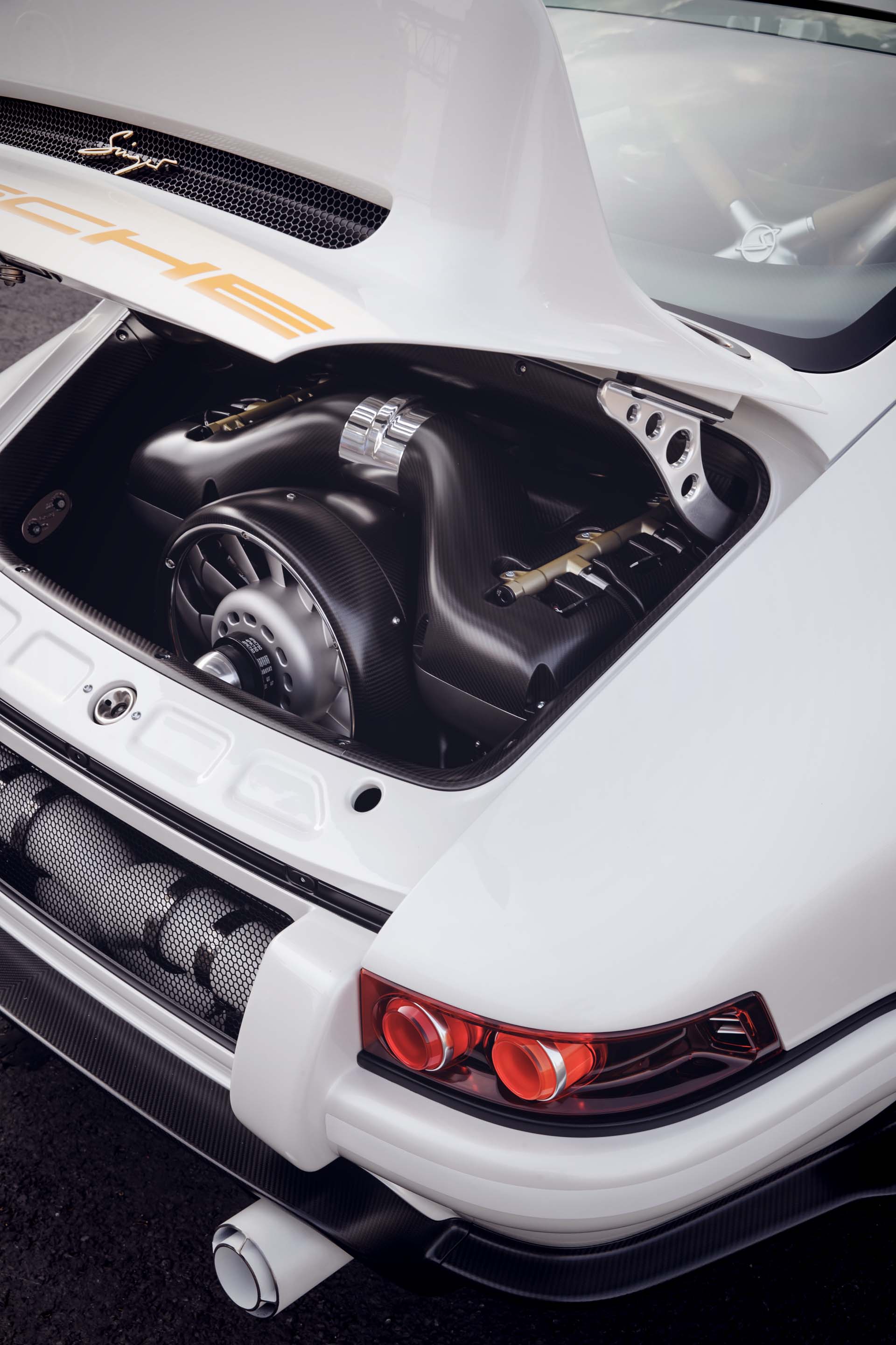 Singer DLS Details Location_001 Singer’s Latest Is The Most Advanced Air-Cooled 911 Yet