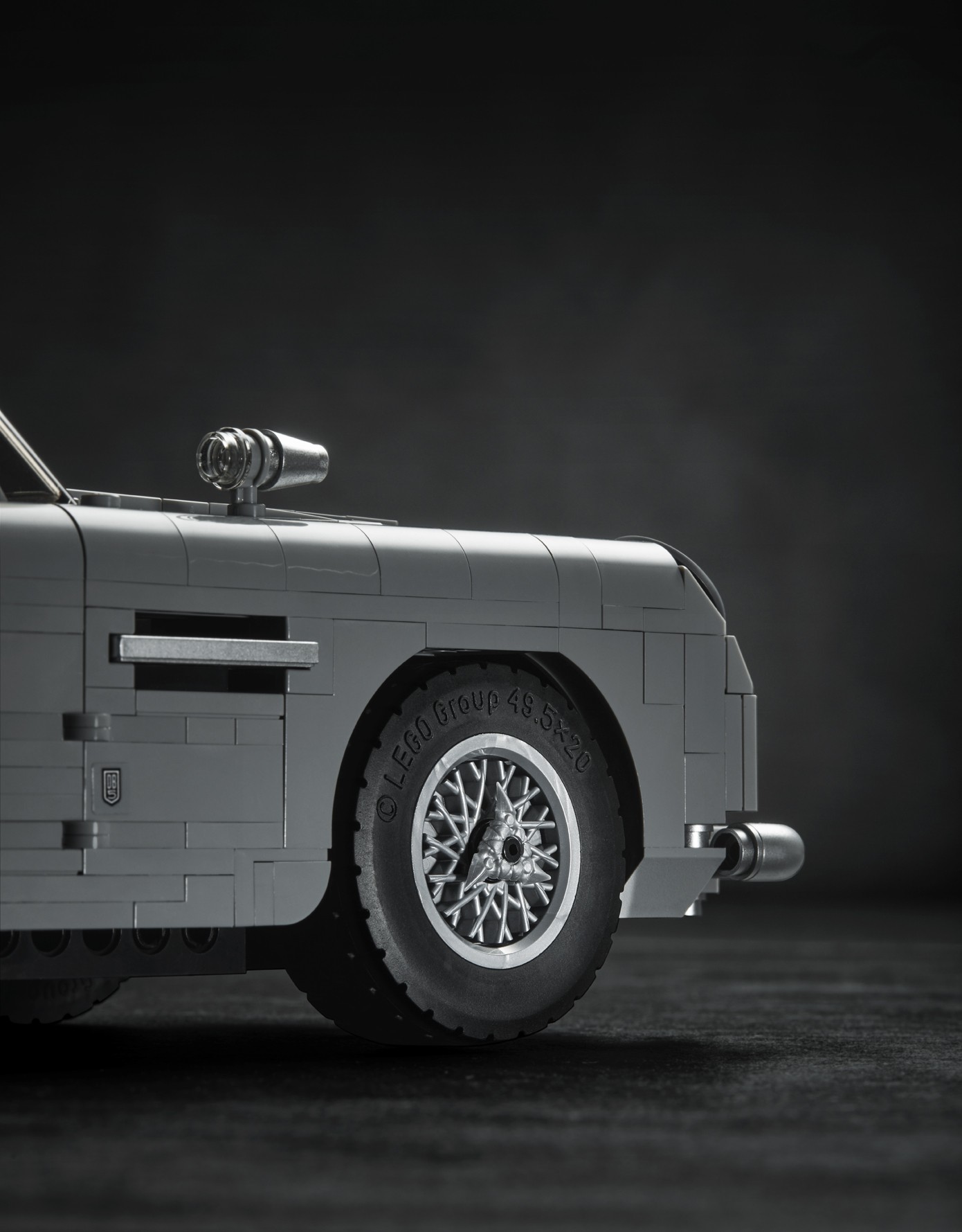 LEG0-Aston-Martin-DB5-49 LEGO’s James Bond Aston Martin DB5 Has A Working Ejector Seat