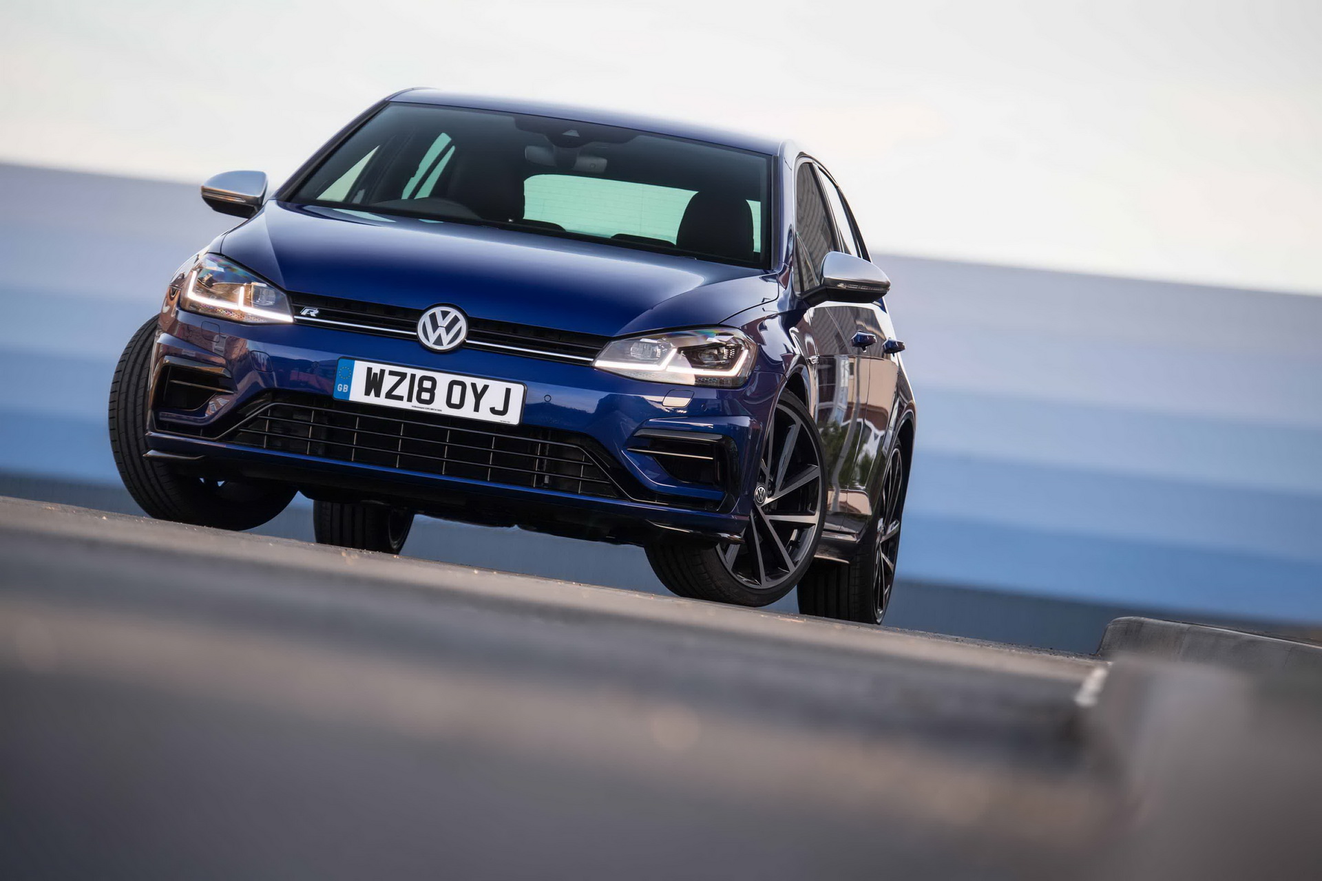 vw-golf-r-mk7-5 VW Golf R, Now With 10 Horses Less Due To WLTP Modifications