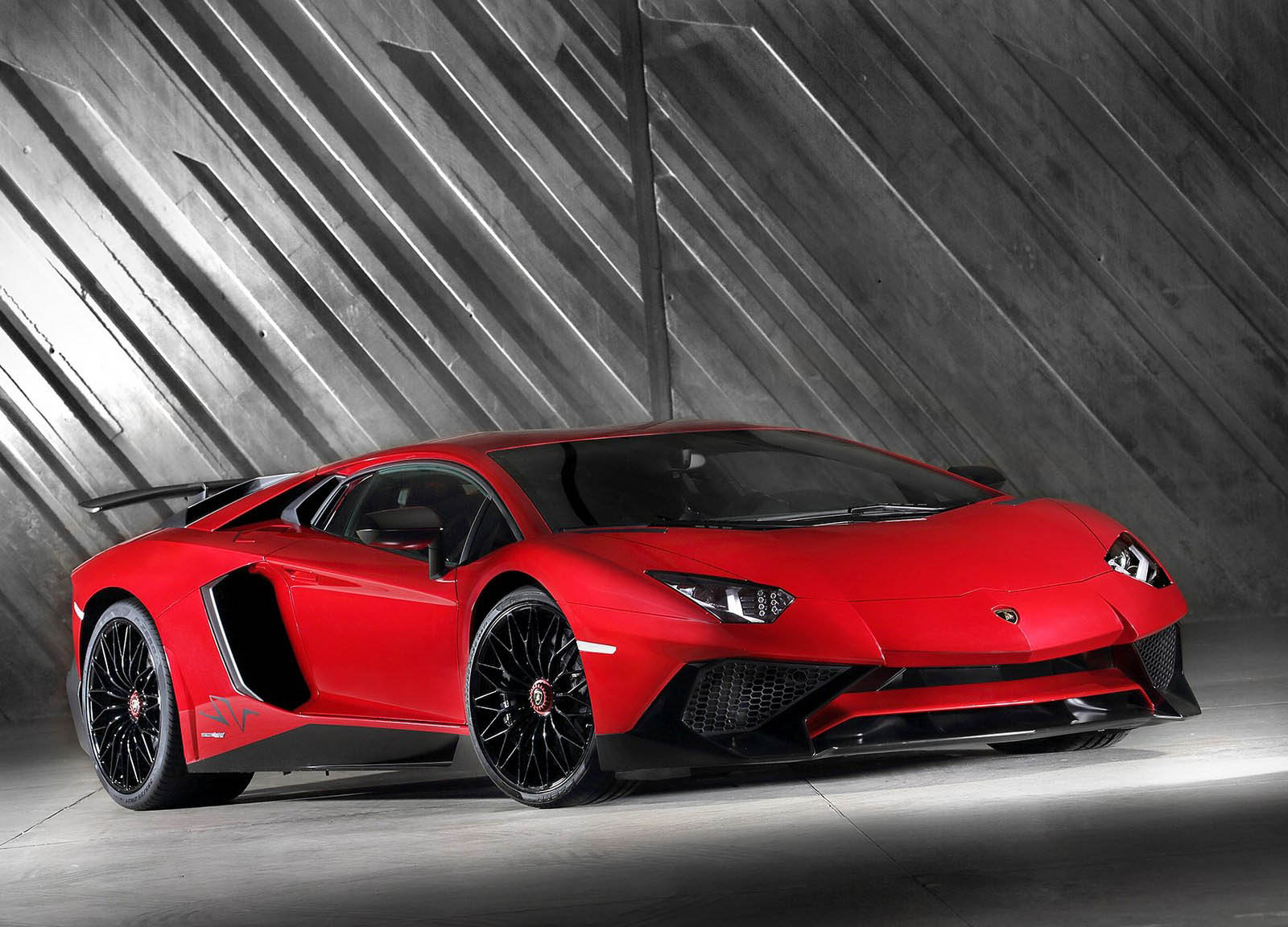 Lamborghini-Aventador_LP750-4_SV-2016-1600-08 The Wheel Bolts On Some Lamborghini Aventador SVs Can’t Handle The Stress