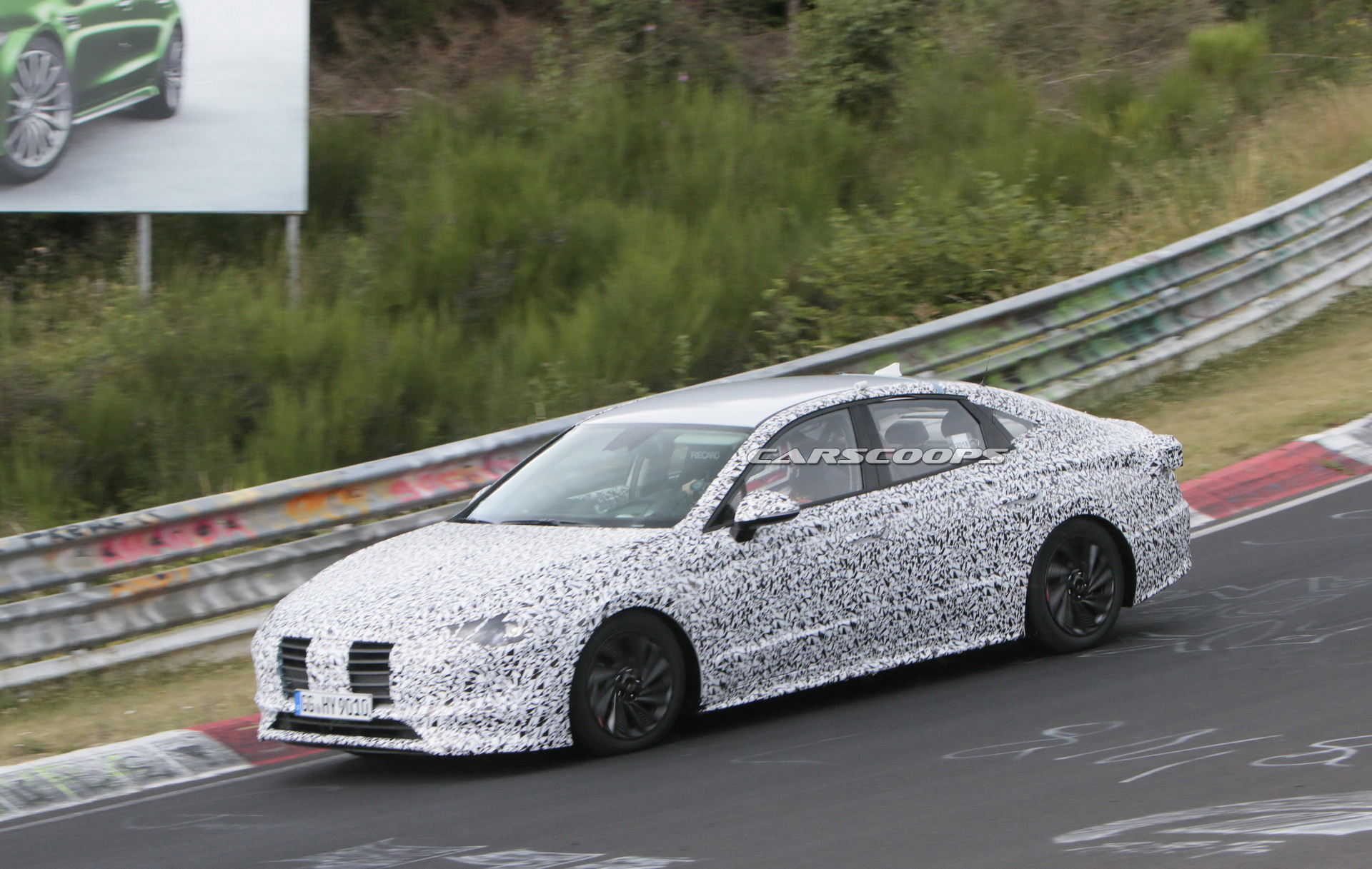 hyundai-sonata-i40-spy-first-time-16 All-New 2019 Hyundai i40 Spied With Sharper Looks, Could Preview Next Sonata Too