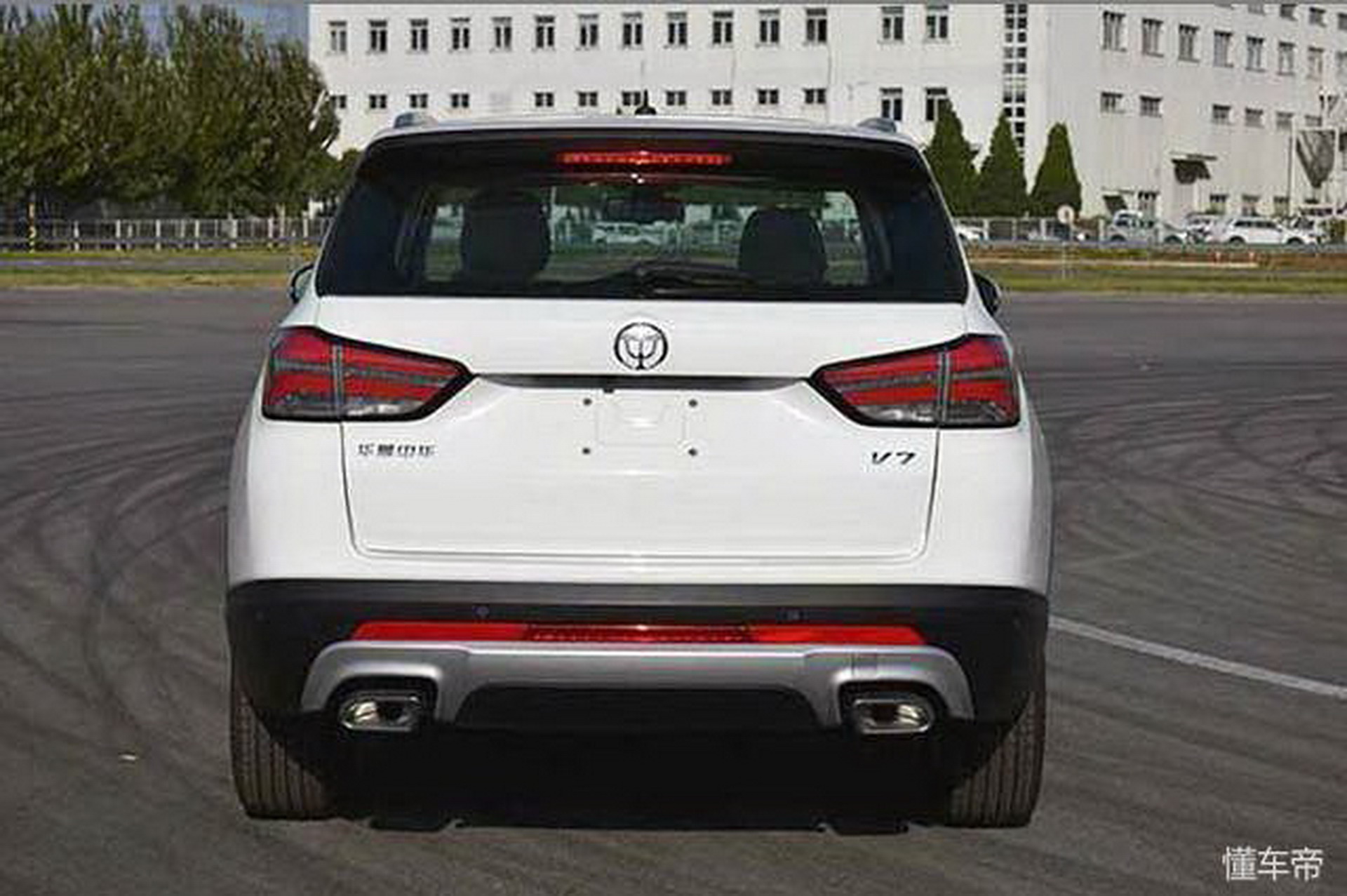 Brilliance V7 10 Mystery Solved: U Spied BMW Chinese Partner’s Brilliance V7 Crossover In Europe