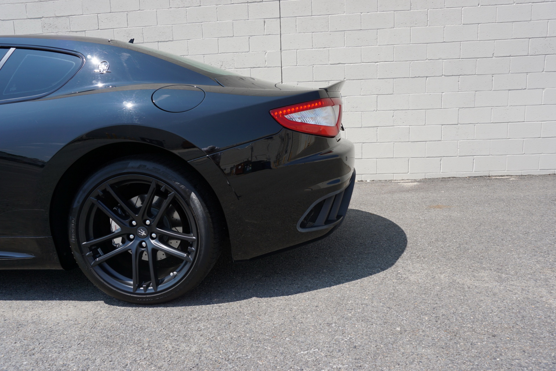 2012-maserati-granturismo-mc-auction-36 2012 Maserati GranTurismo MC Is The Italian Exotic You Might Afford