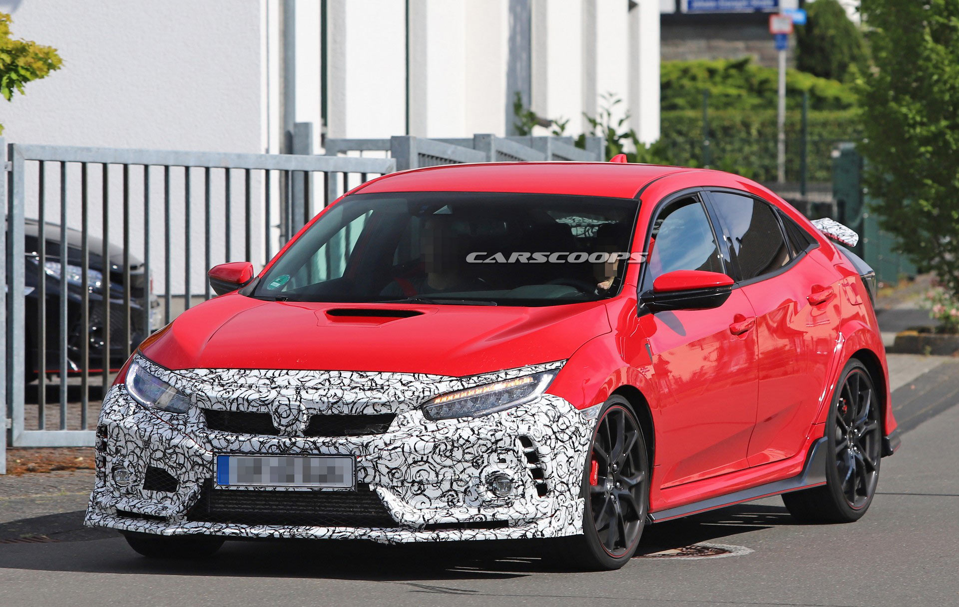 Honda-Civic-Type-R-Facelift-32 2019 Honda Civic Type R Facelift Spied With New Bumpers And Both Small And Large Rear Wing