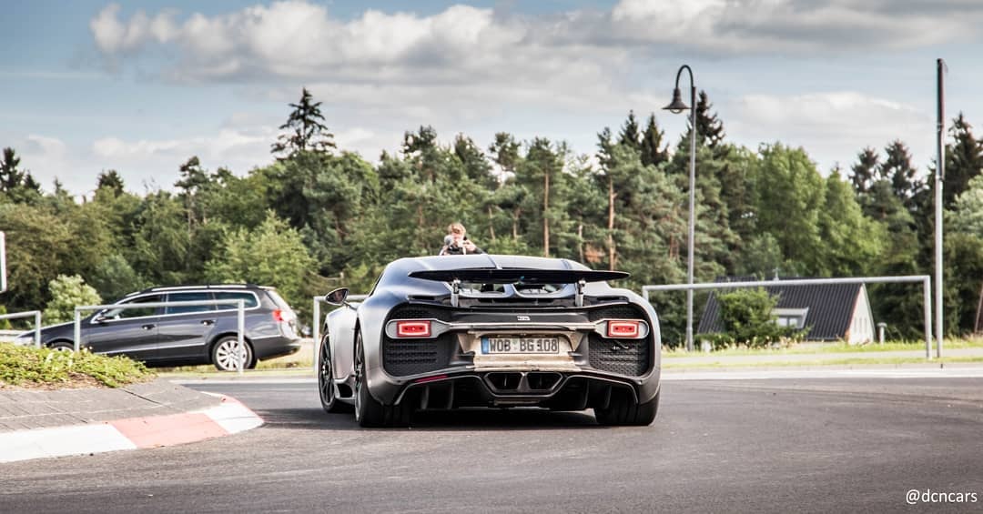 bugatti-chiron-prototype-divo-3 Is This The Bugatti Divo That’s Testing At The Nurburgring?