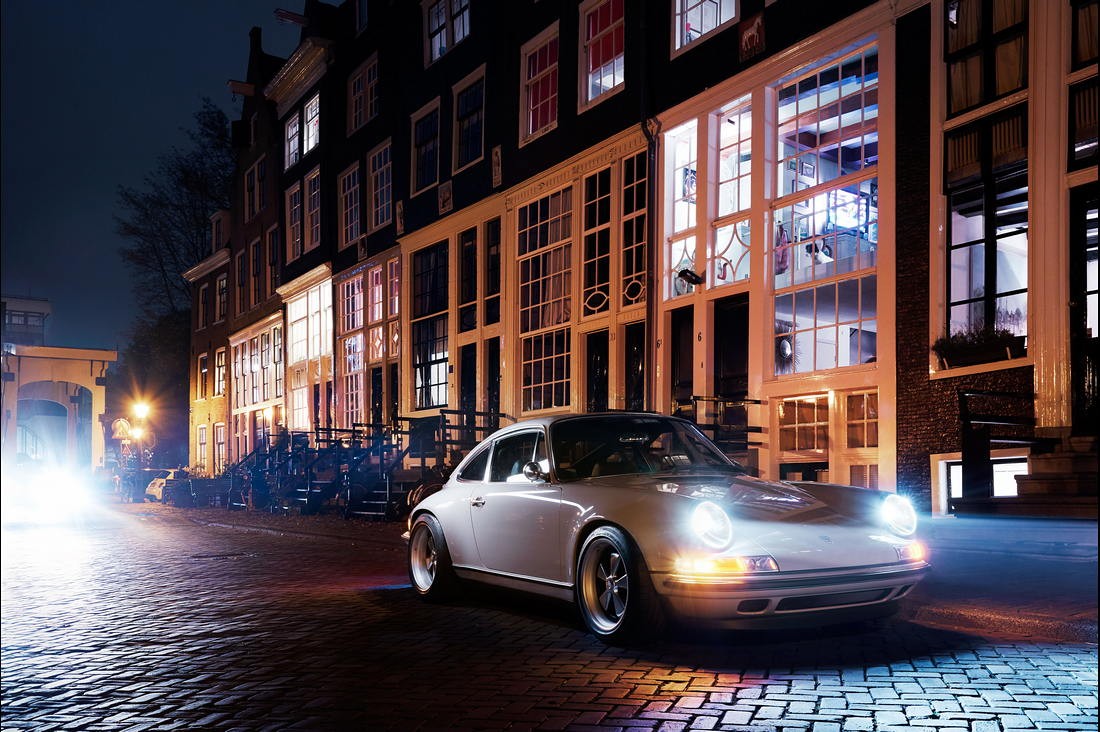 07-1100x732 Start Your Week Off Right With 100+ Photos Of Singer Porsche Porn