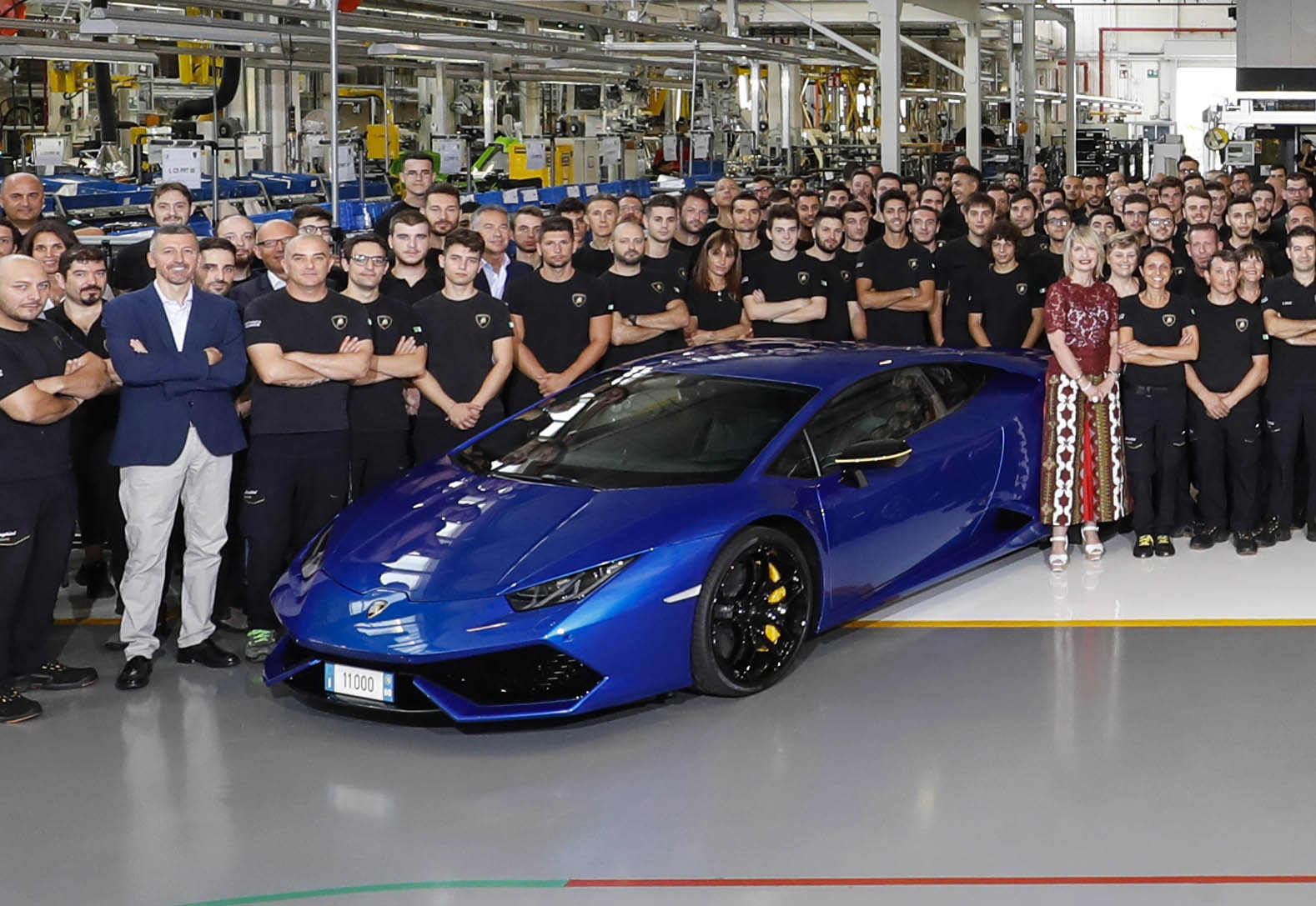 huracan-record 8,000 Aventadors And 11,000 Huracans Show Just How Fast Lamborghini Is Growing