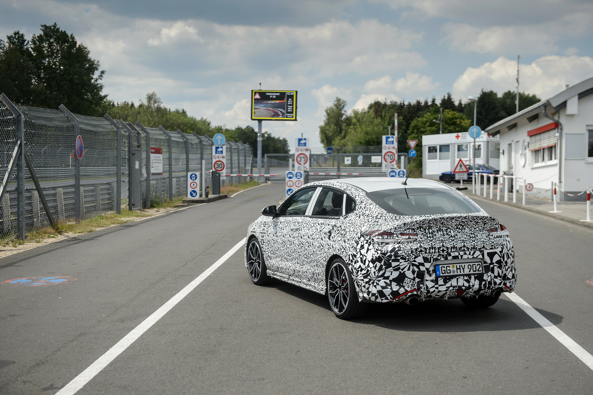 Hyundai-i30N-Fastback-01 Hyundai Teases Hot i30 N Fastback Ahead Of Its Official Debut Later This Year