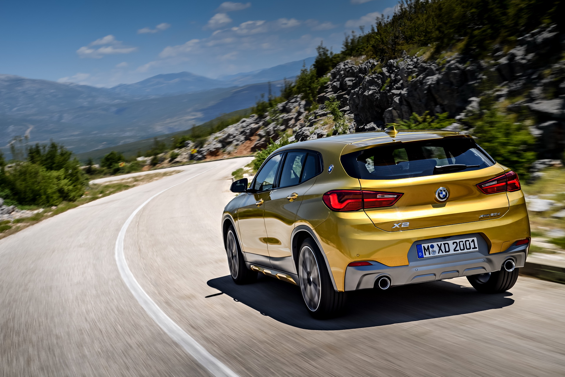 bmw-x2-2 BMW X2 Fails To Score An Award With The IIHS Over Head Restraints