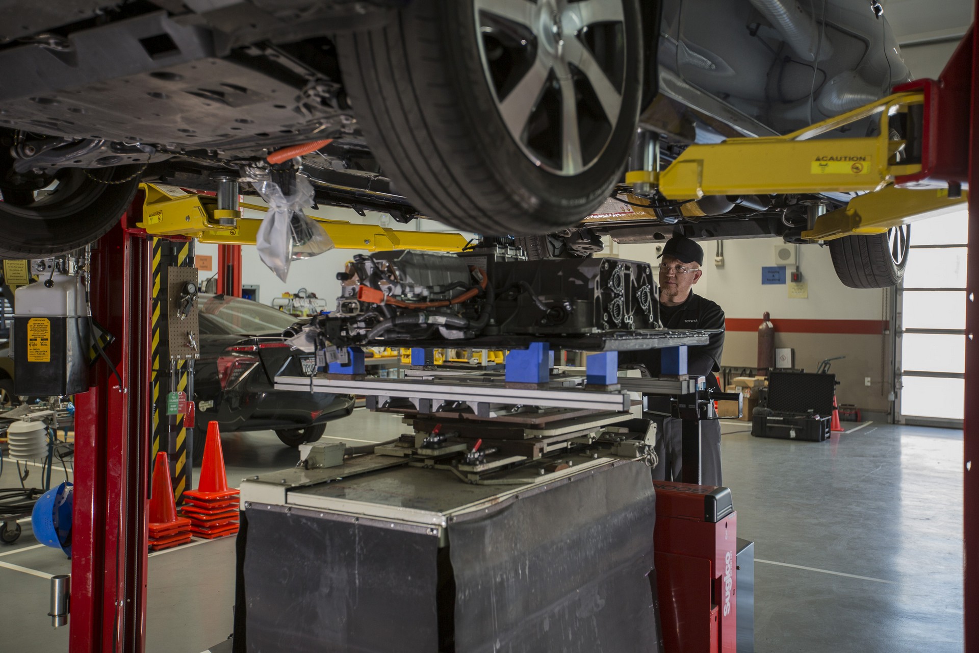 Toyota Project Portal 2 Toyota Introduces New FCV Semi As Report Suggests More Fuel Cell Models Are On The Way