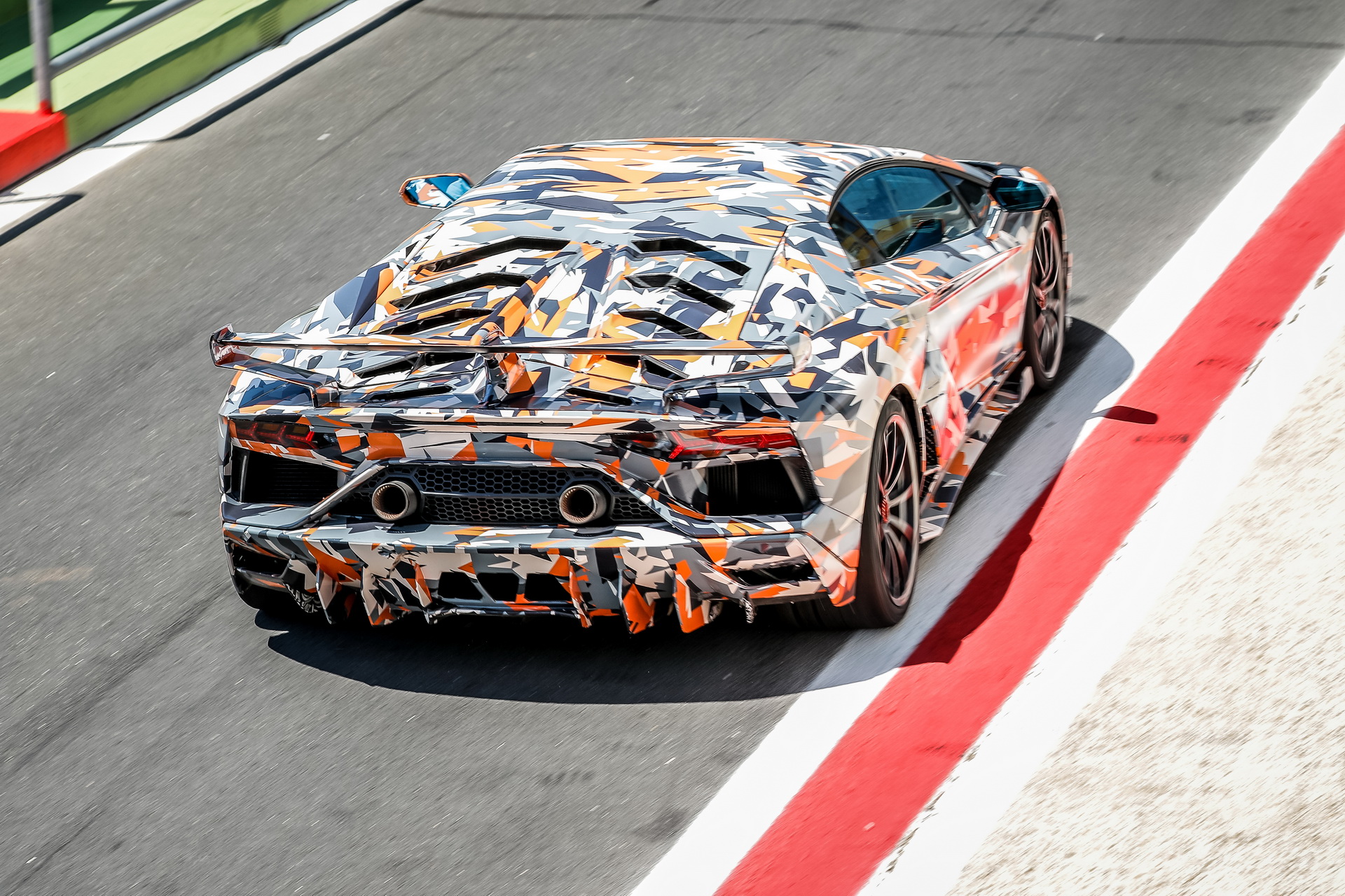 Lambo-Aventador-SVJ-09 New Aventador SVJ Will Be Lambo’s Last Non-Electrified V12 Supercar