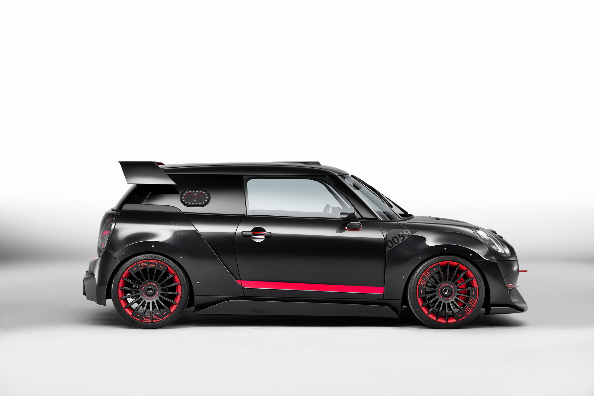 mini-electric-jcw-gp-concepts-3 One-Off Mini Created For British Royal Wedding Heading To Auction