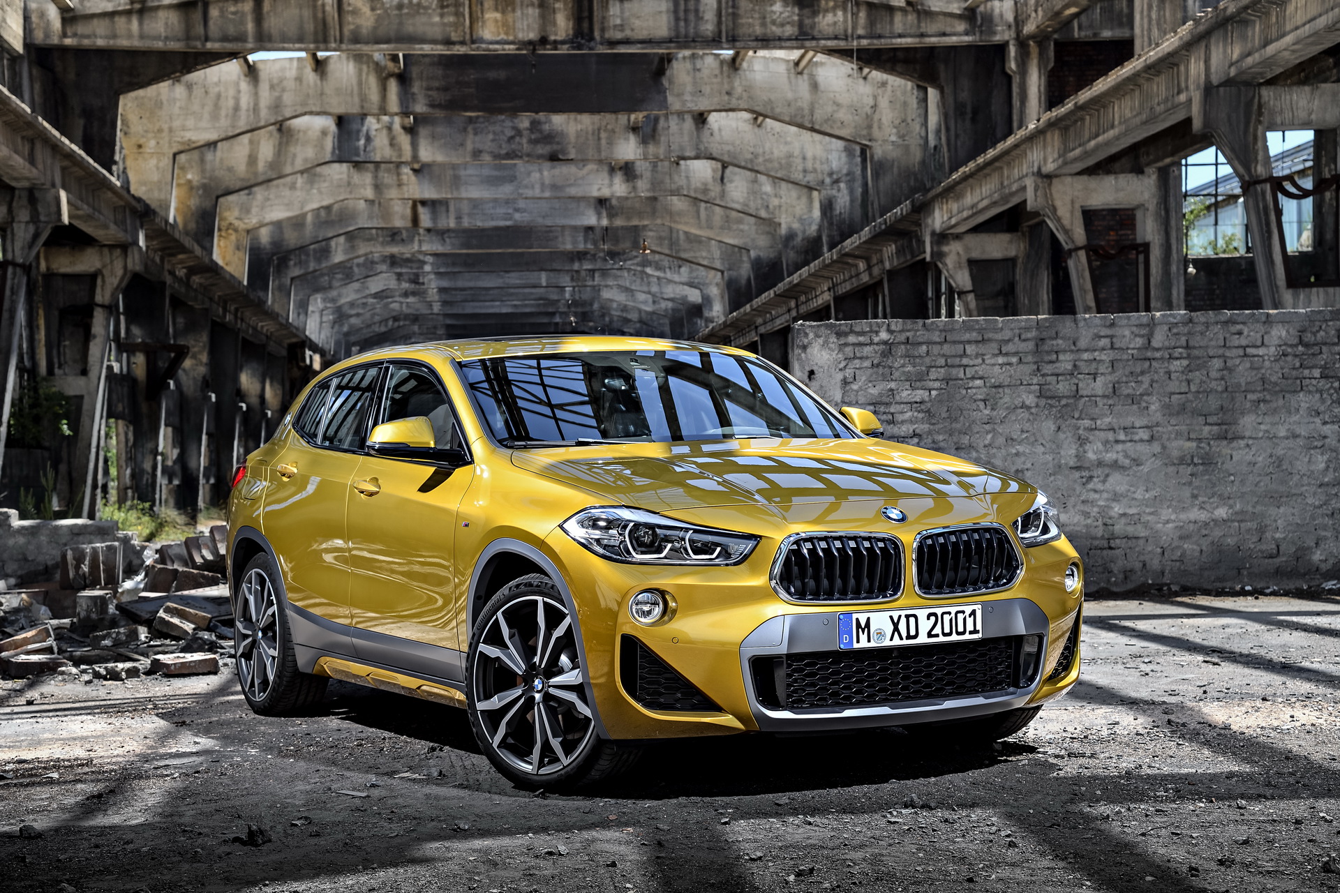 bmw-x2-4 BMW X2 Fails To Score An Award With The IIHS Over Head Restraints