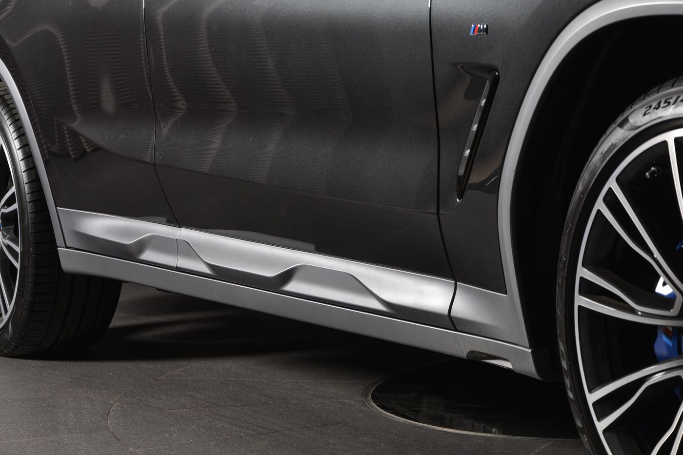 bmw-x4-all-new-abu-dhabi-10 All-New BMW X4 xDrive30i In Dark Grey Means Business