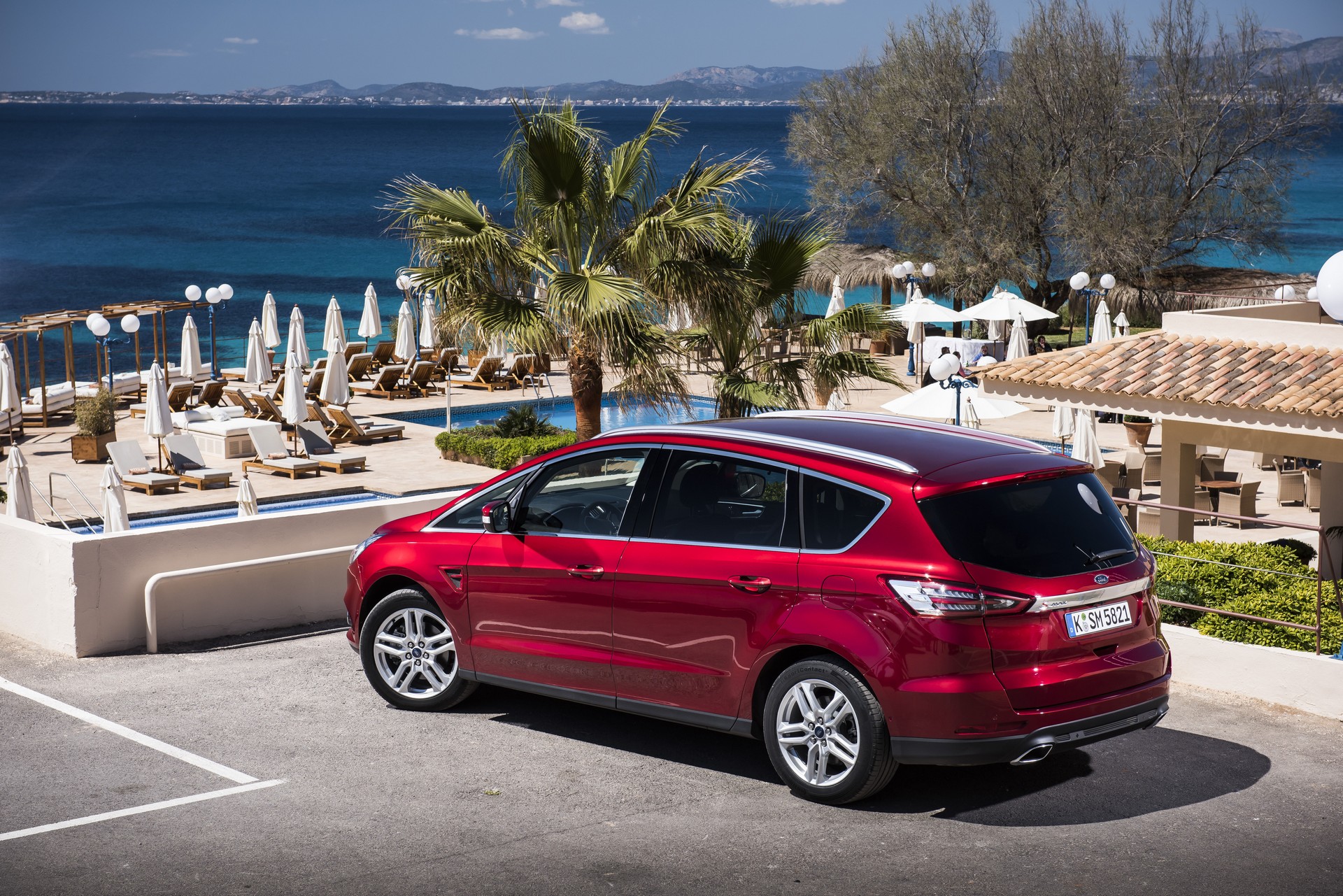 Ford S-MAX 10 Ford To Add More Crossovers In Europe, Could Drop The C-Max, S-Max And Galaxy