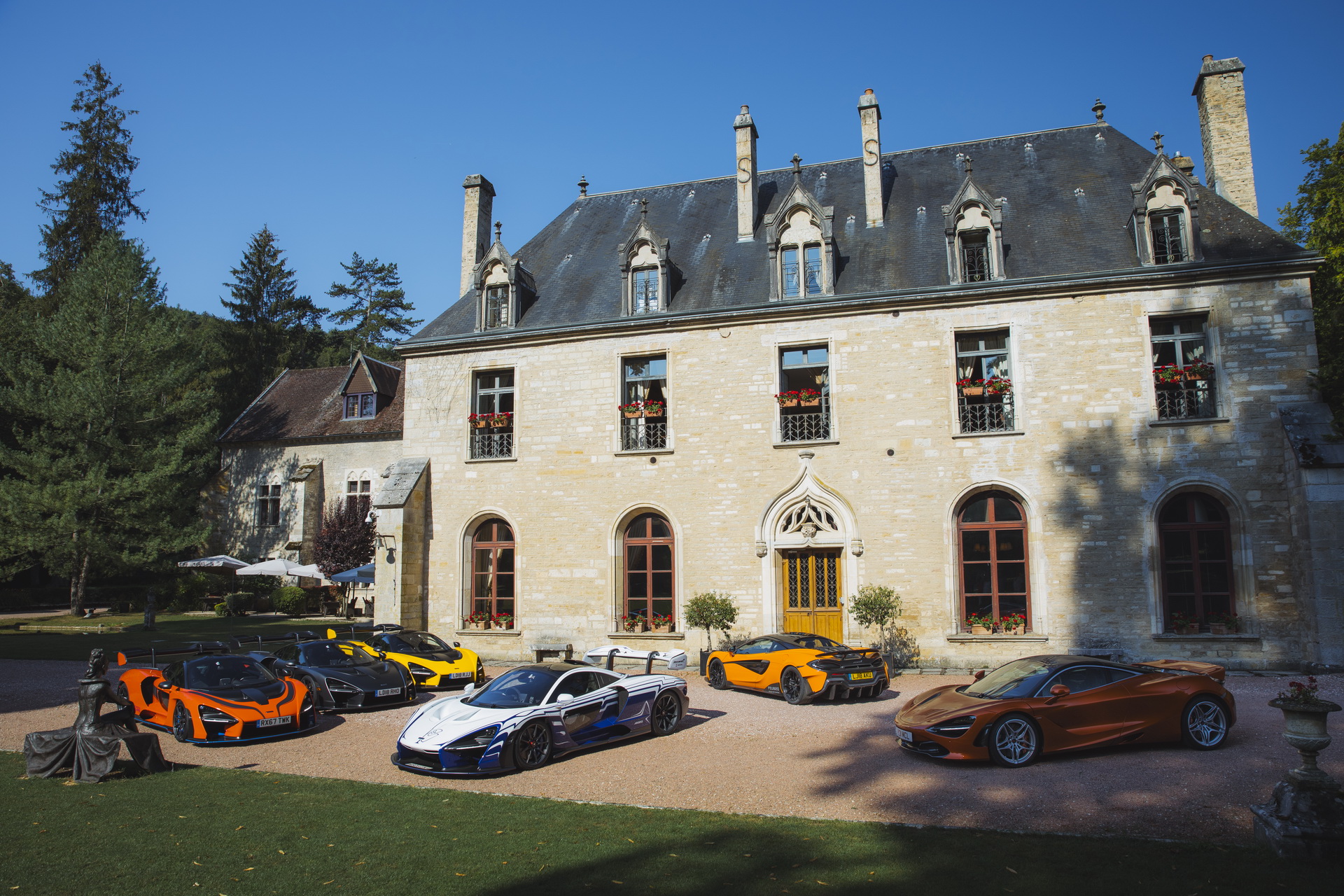 mclaren-senna-001-9 That’s How You Deliver Hypercars: McLaren Gives Senna #001 Owner The Royal Treatment