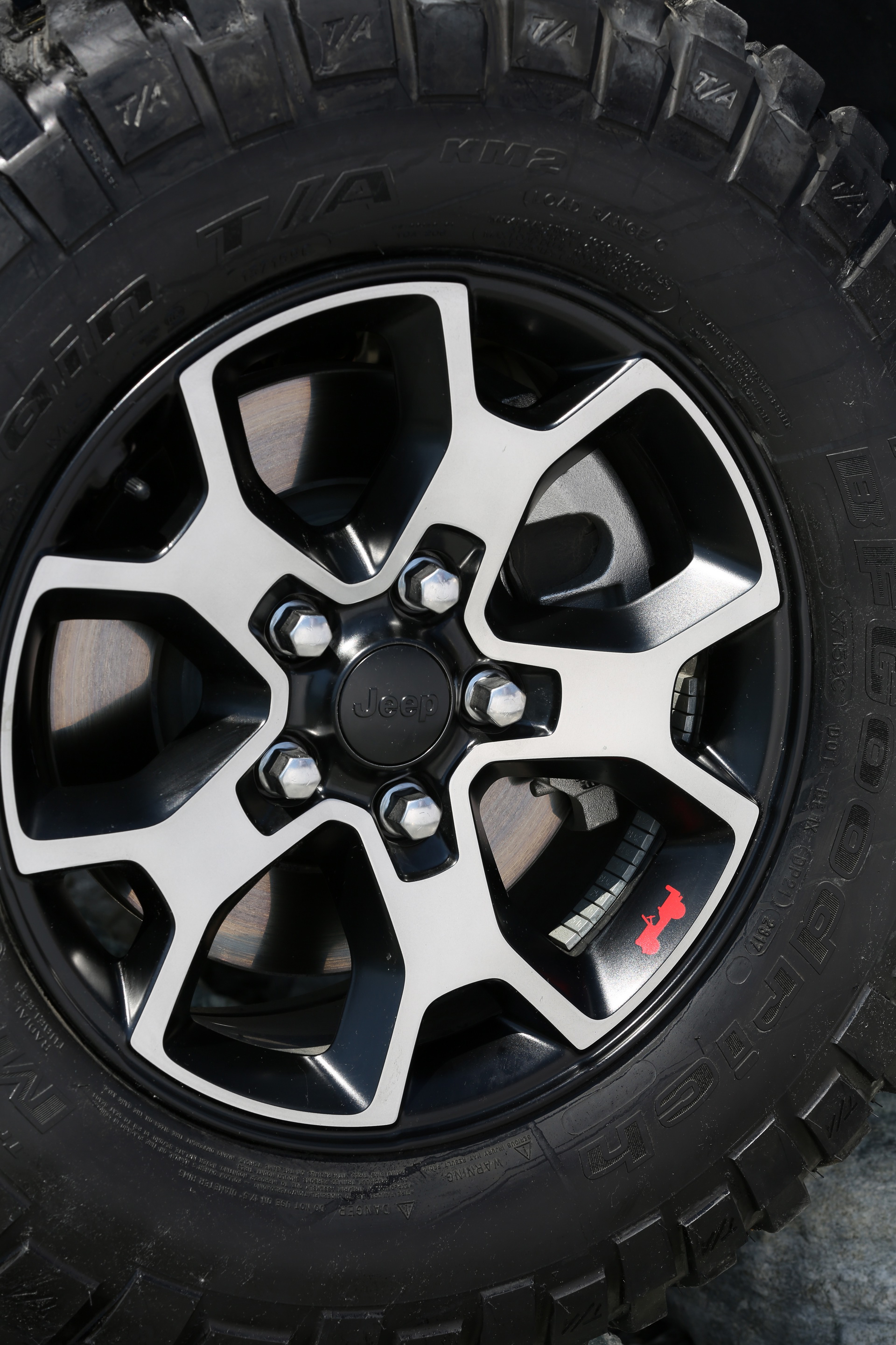 Jeep-Wrangler-08 Euro-spec Jeep Wrangler Detailed, Will Feature 197HP 4-Cylinder Diesel