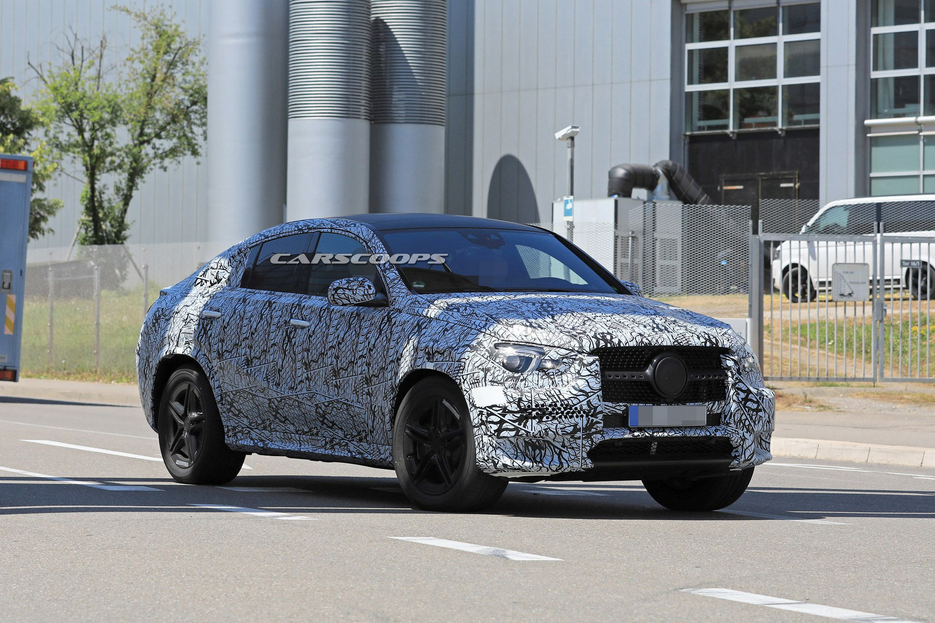 Mercedes-GLE-Coupe-spy-9 2020 Mercedes GLE Coupe Teased Ahead Of August 28th Debut