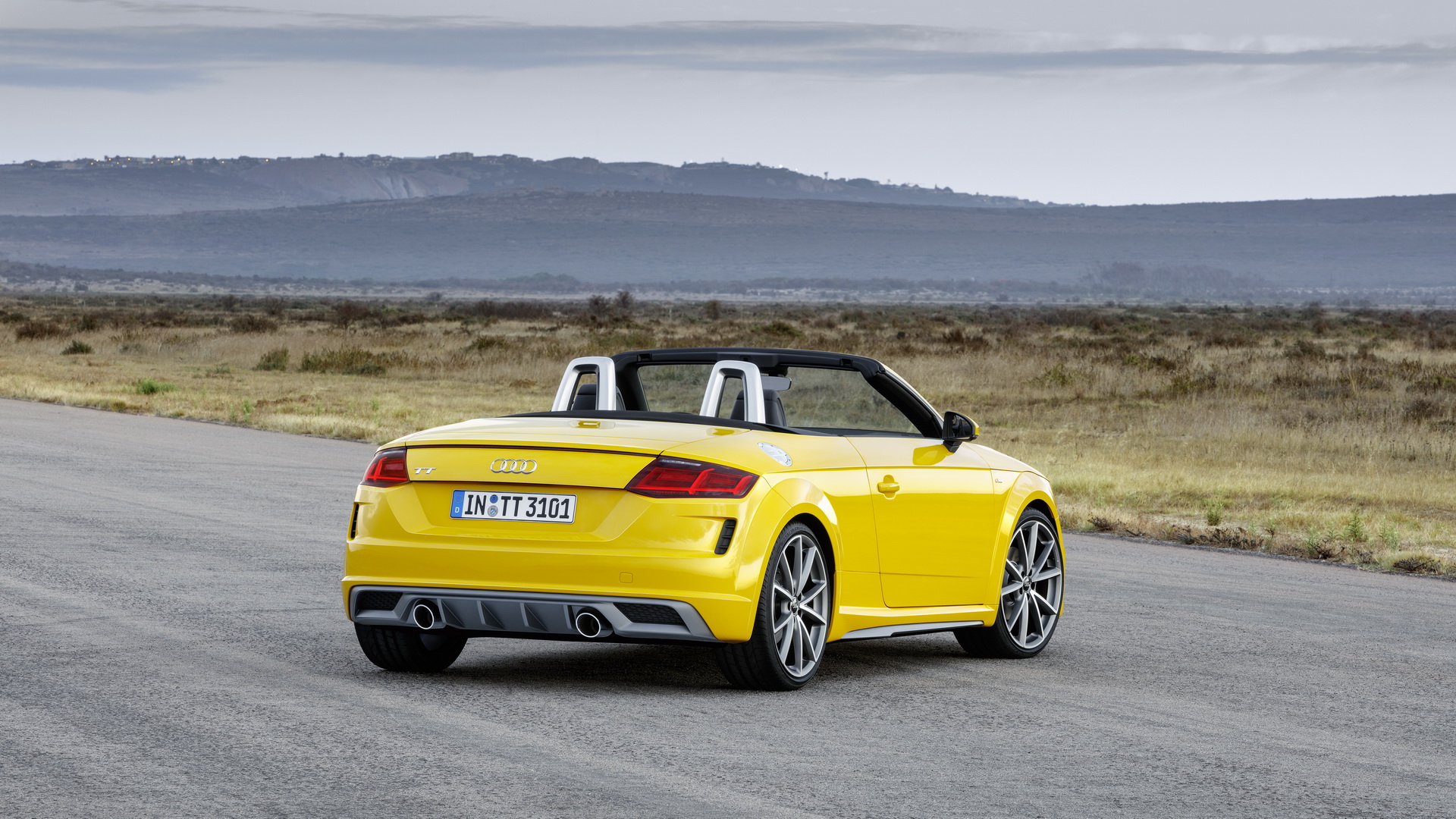 2019-Audi-TT-37 2019 Audi TT Facelift In Detail: Gets Special Anniversary Model, New 2.0lt Turbo Versions
