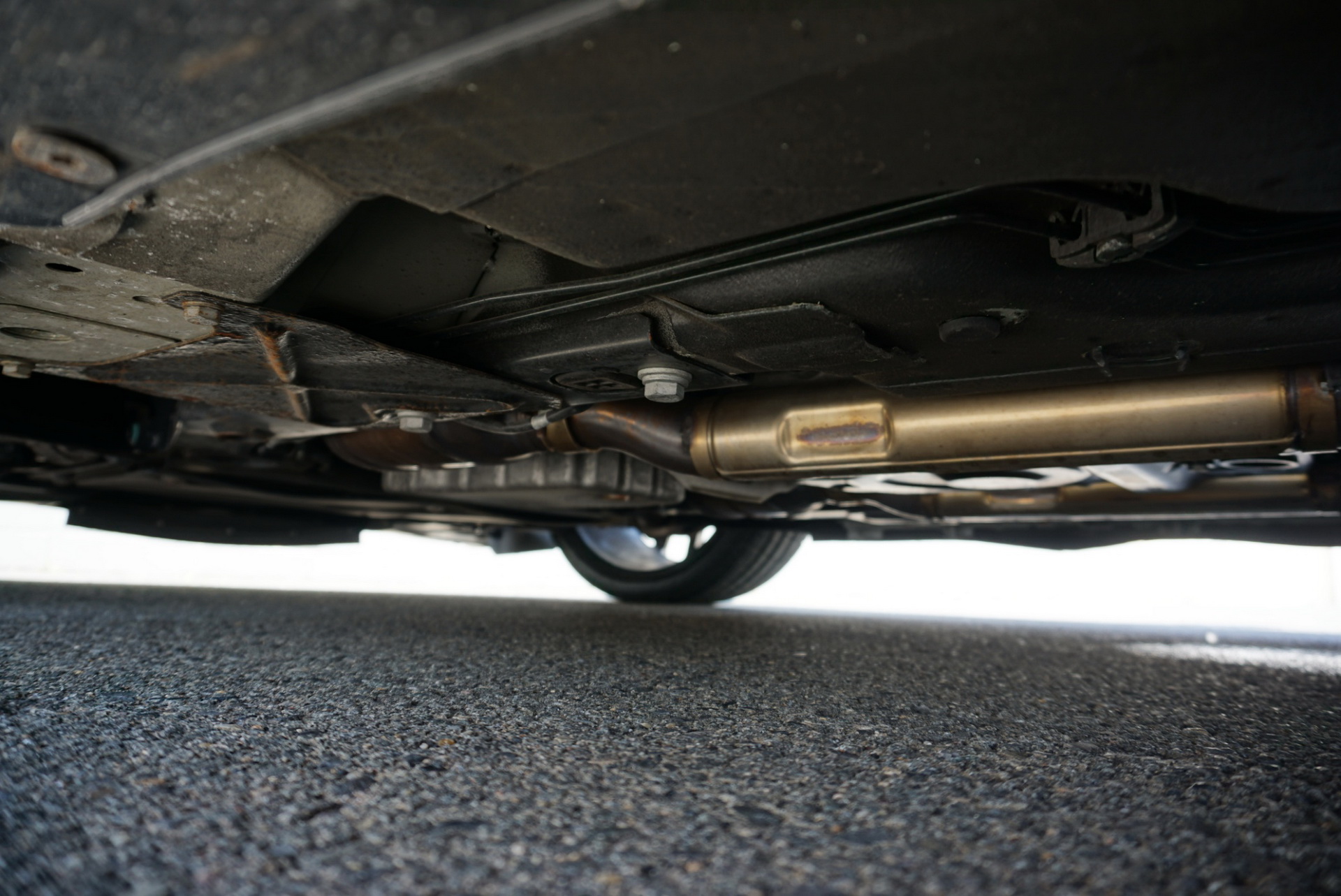 2012-maserati-granturismo-mc-auction-52 2012 Maserati GranTurismo MC Is The Italian Exotic You Might Afford